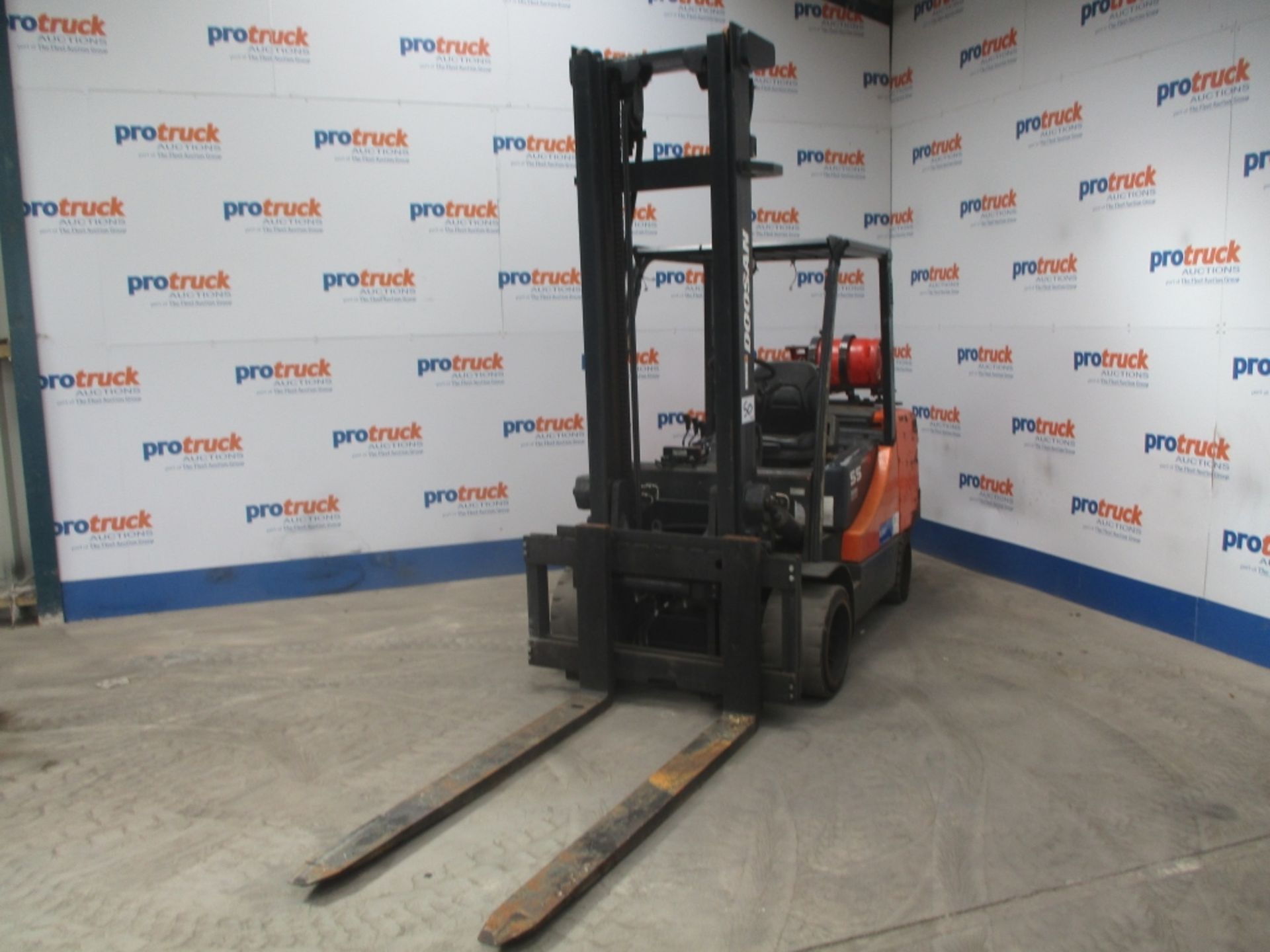 DOOSAN 55 Plant LPG / CNG - VIN: 602892 - 5,590 Hours - Duplex Forklift, Sideshift, R.D.L *LOCATED