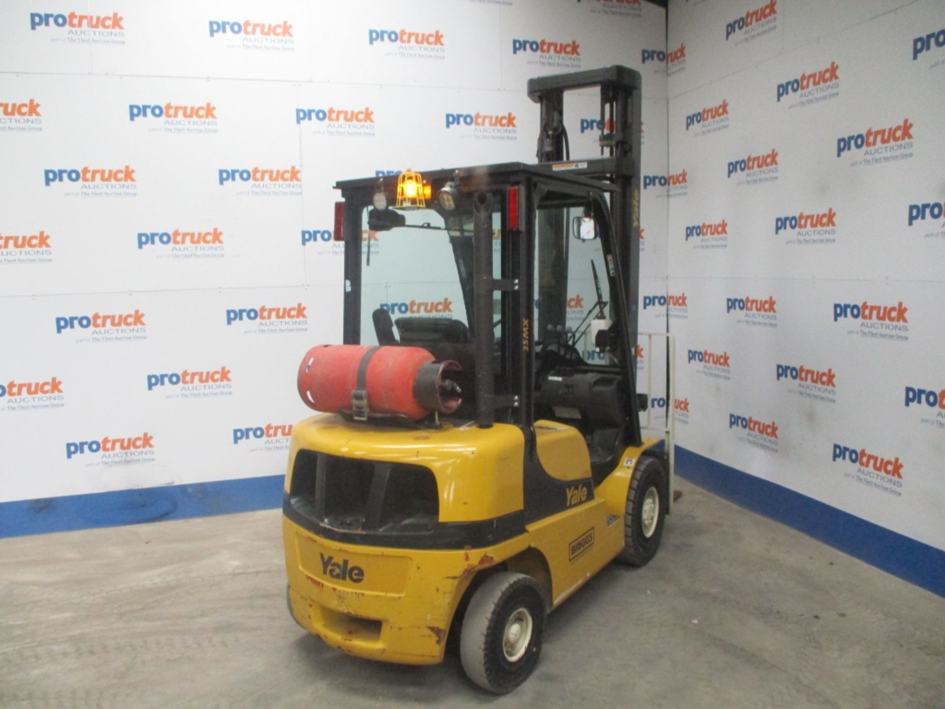 YALE GLP25MX V3020 Plant LPG / CNG - VIN: A390B01978R - Year: 2017 - 838 Hours - Duplex Forklift, - Image 4 of 7