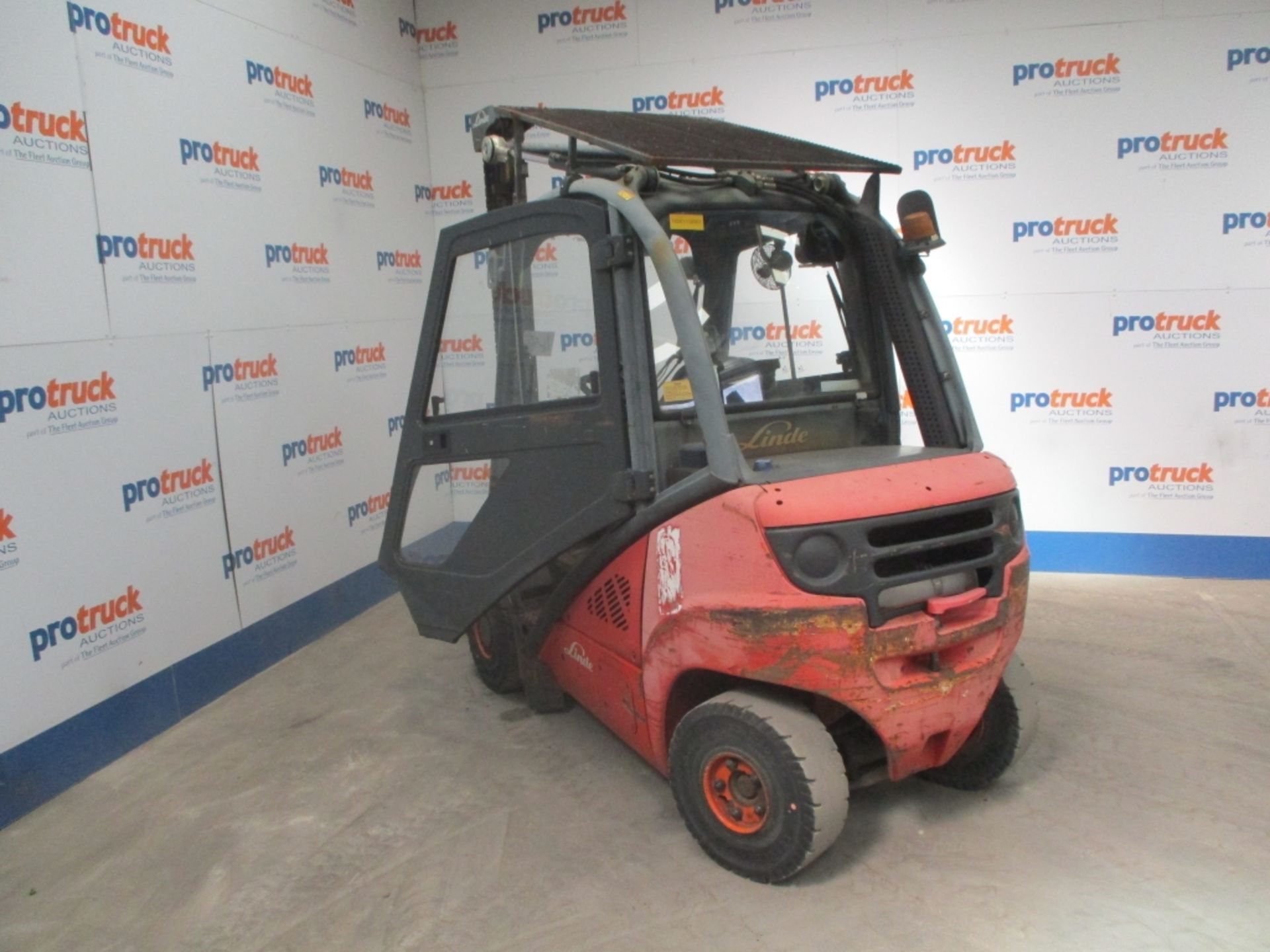 LINDE H20D-01 Plant Diesel - VIN: H2X392A01581 - Year: 2010 - 9,662 Hours - 4M Duplex Forklift, R. - Image 3 of 8