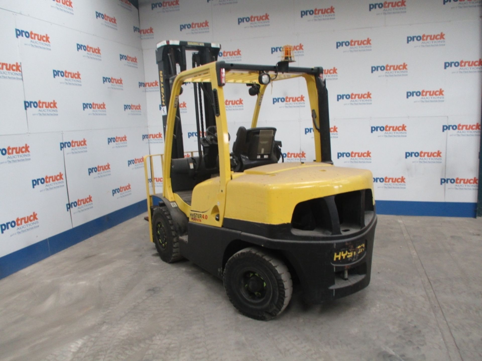 HYSTER H4.0FT6 Plant Diesel - VIN: P05B02910H - Year: 2010 - 3,488 Hours - 4.3M Duplex Forklift, - Image 6 of 6