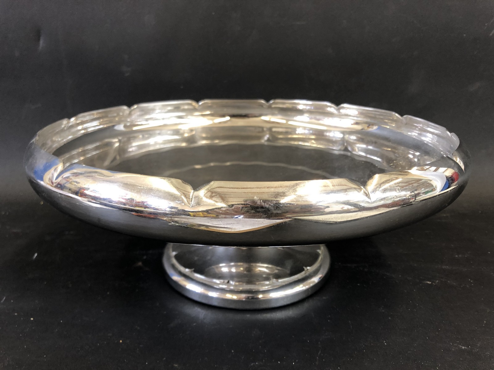 A Joseph Lucas silver plated pedestal bowl/table centrepiece, the base stamped and dated, 12 1/2"