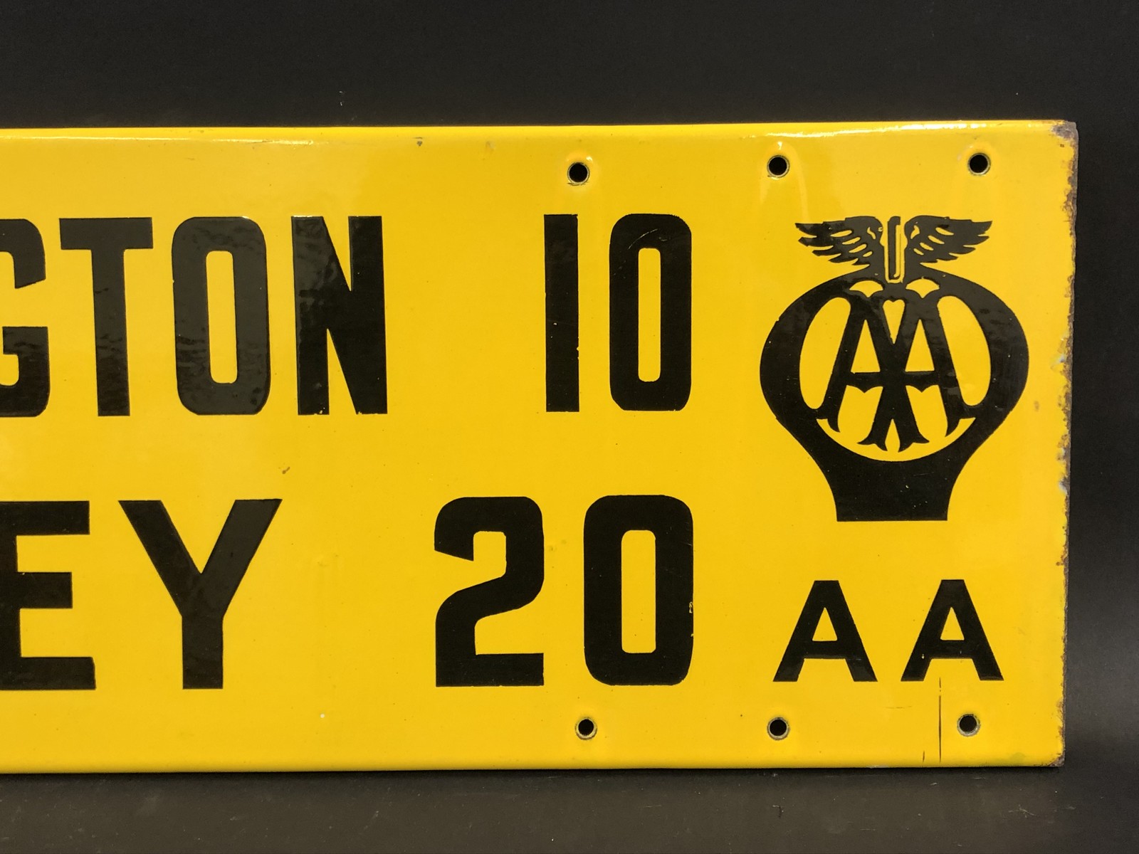 An AA double sided directional enamel sign, in excellent condition, pointing to Henley and - Image 3 of 6