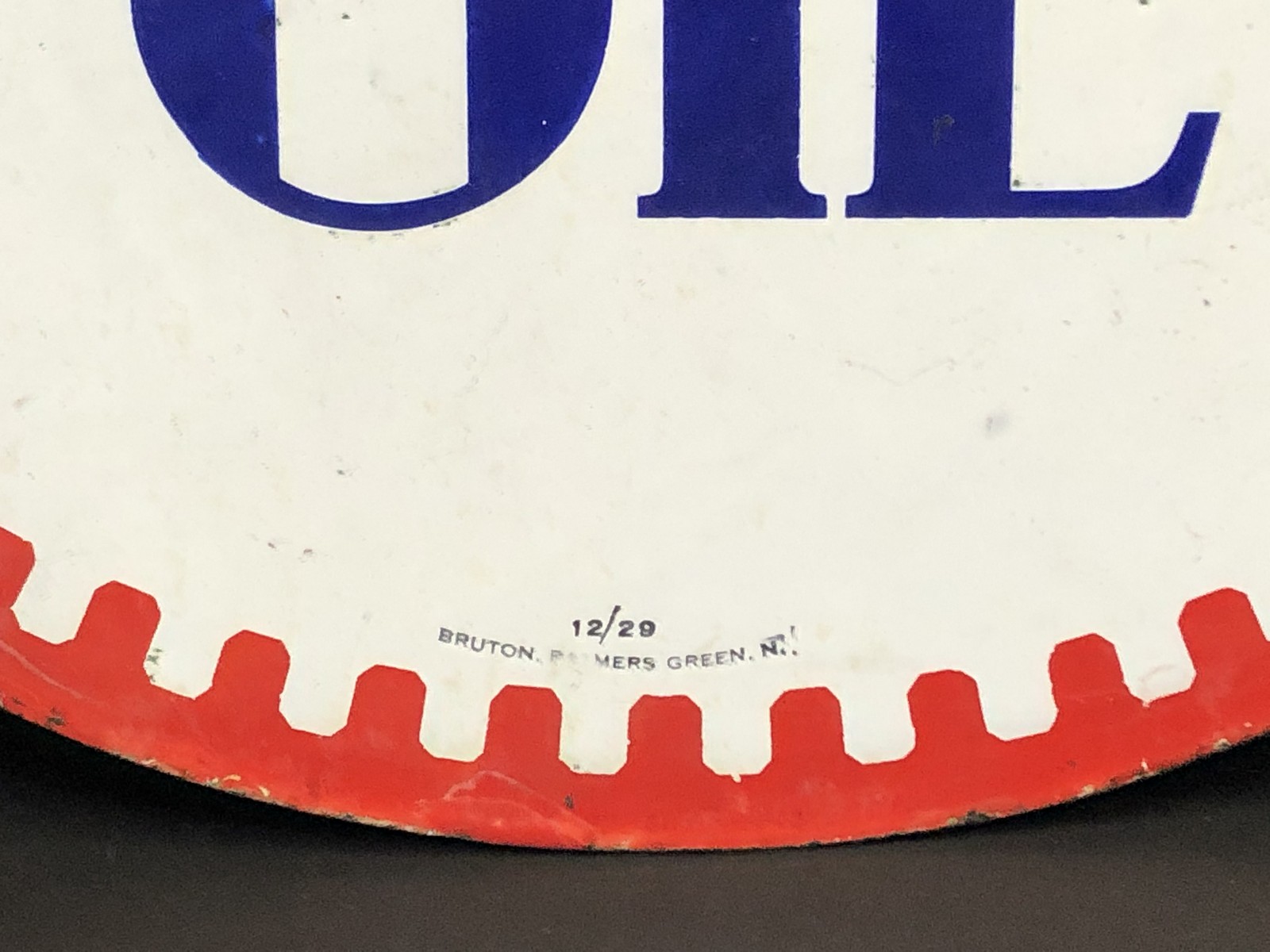 A Pratts Motor Oil circular double sided enamel sign in excellent condition, by Bruton of Palmers - Image 3 of 5