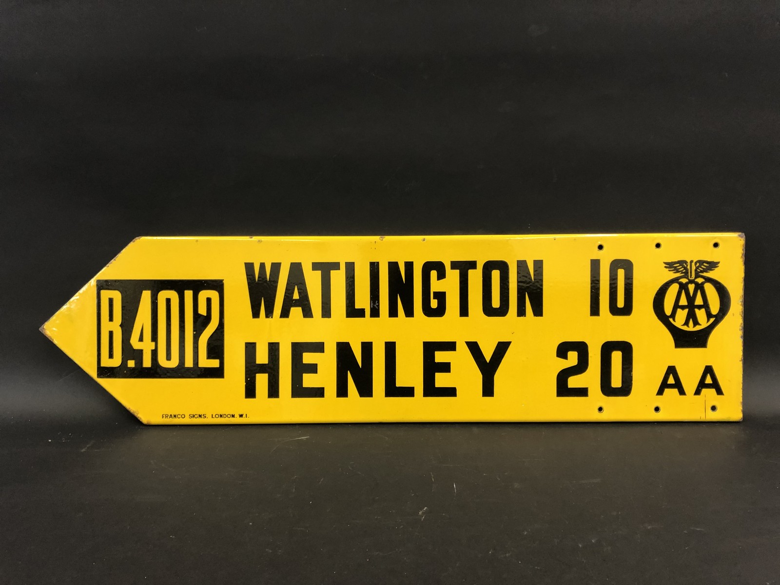 An AA double sided directional enamel sign, in excellent condition, pointing to Henley and