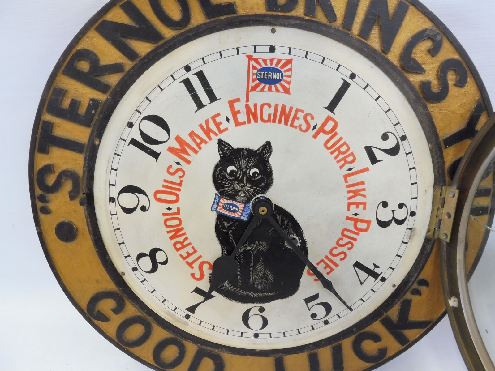 A rare Sternol Oils circular wooden advertising wall clock, with original painted dial depicting - Image 7 of 8