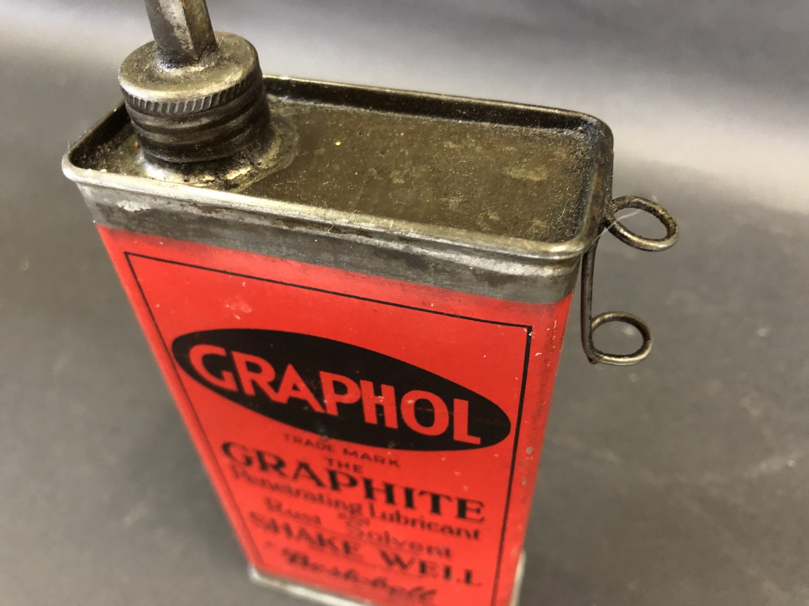 A Graphol by Bestobell rectangular can with long spout, in excellent condition. - Image 4 of 5