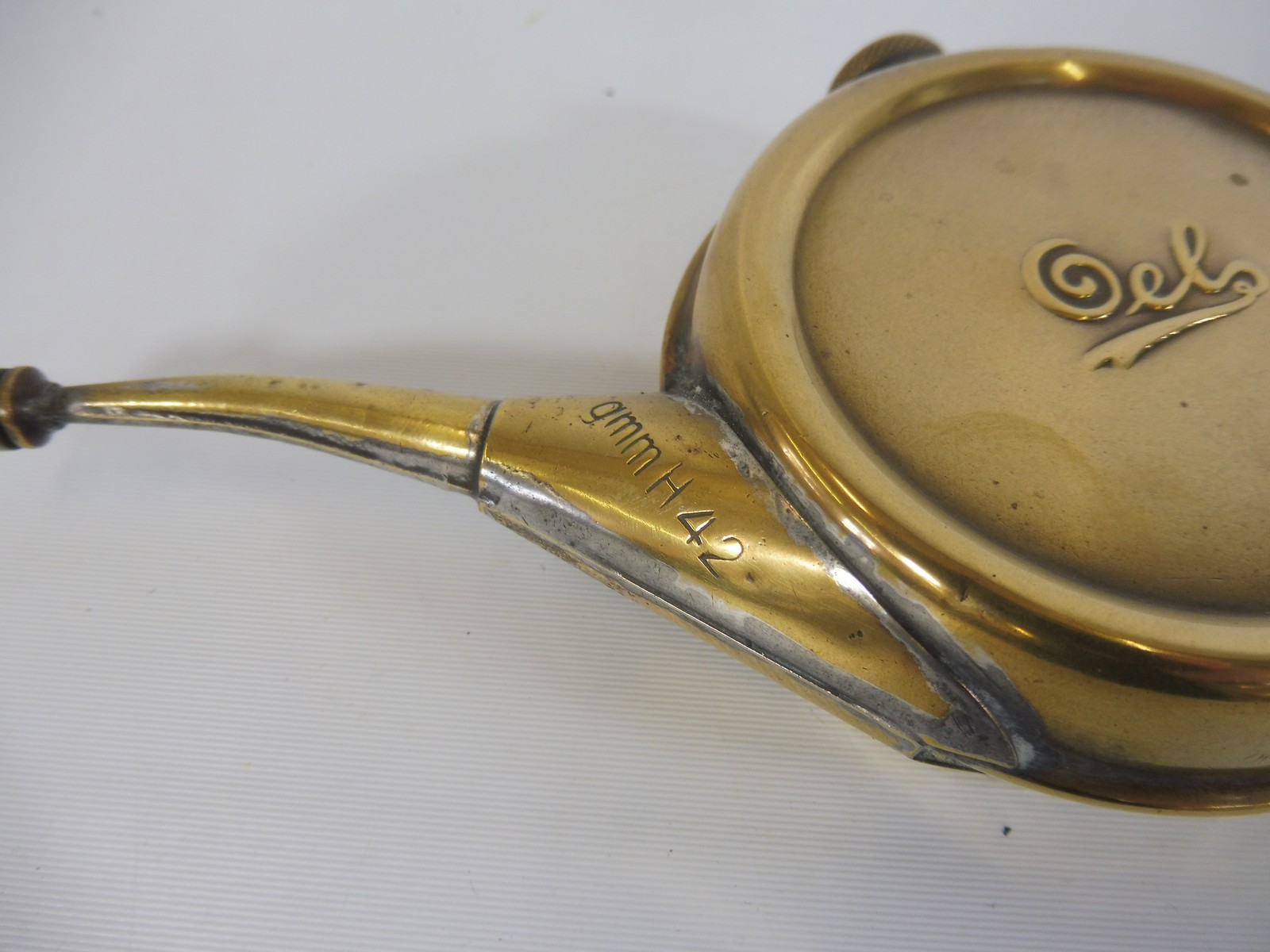 A polished brass oiler marked 'Oel' to the side and stamped 'gmmH42'. - Image 2 of 3