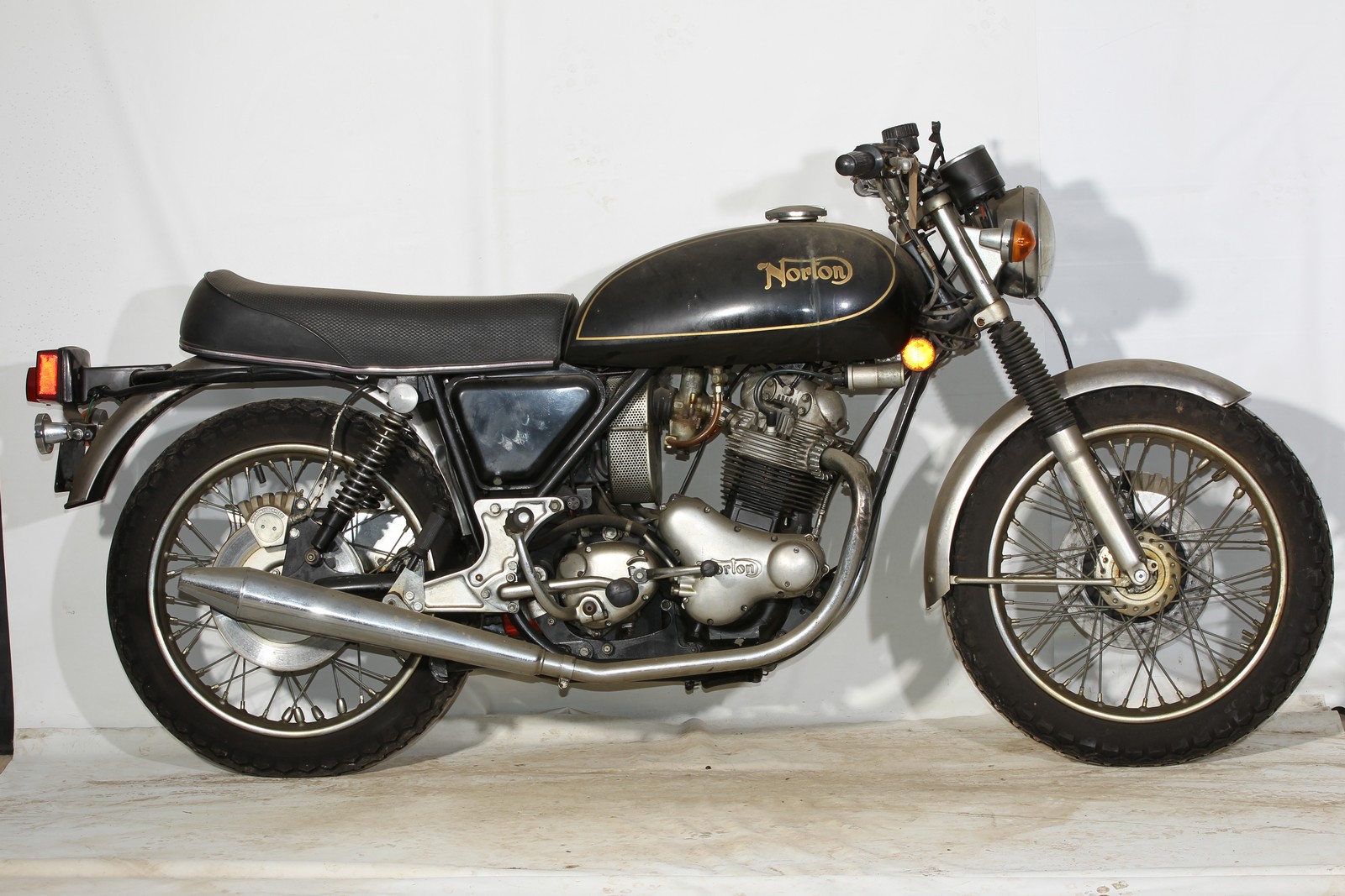 Norton Commando