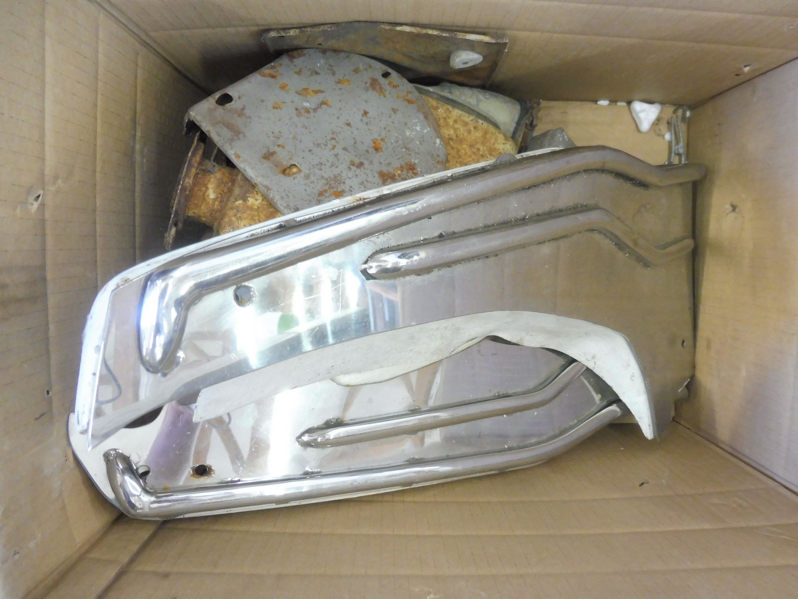 A box of Lambretta LI/TV/SX rear runners.