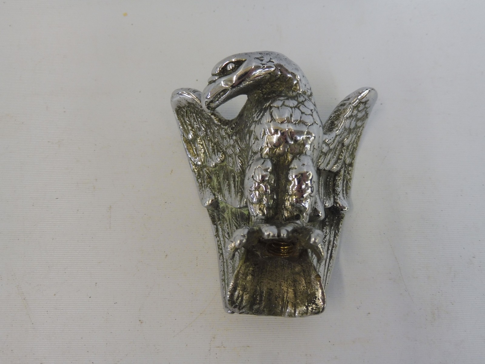 A well detailed car accessory mascot in the form of an eagle. - Image 3 of 4