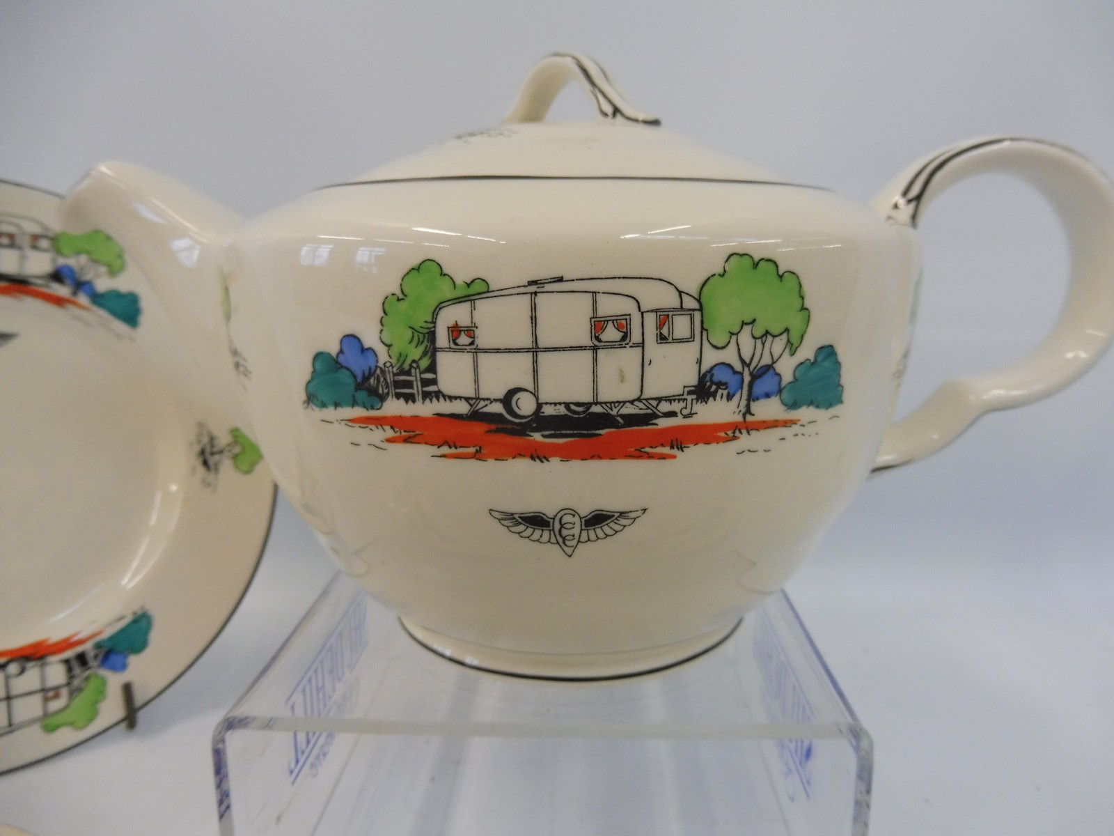 A rare collection of Maddock Caravan Club ceramics comprising a teapot and milk jug, two trios and - Image 5 of 7