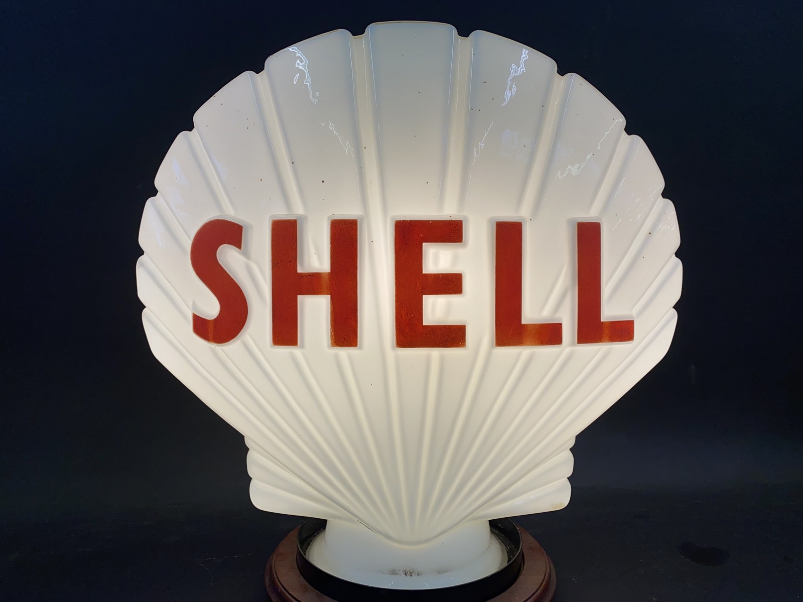 A Shell glass petrol pump globe by Hailware, fully stamped underneath 'Property of Shell-Mex & BP - Image 2 of 4