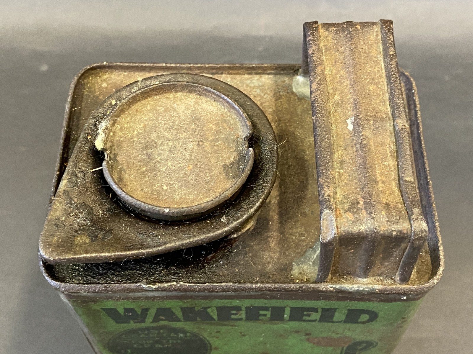 An early Wakefield Castrol Motor Oil quart rectangular can, all green version. - Image 3 of 4