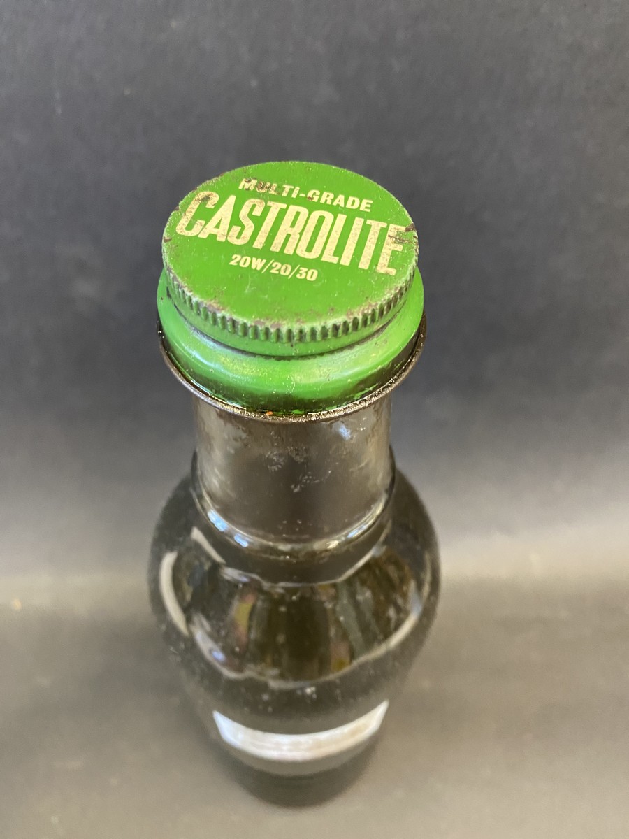 A Castrol Motor Oil quart bottle, full of oil, with Castrolite cap. - Image 3 of 3