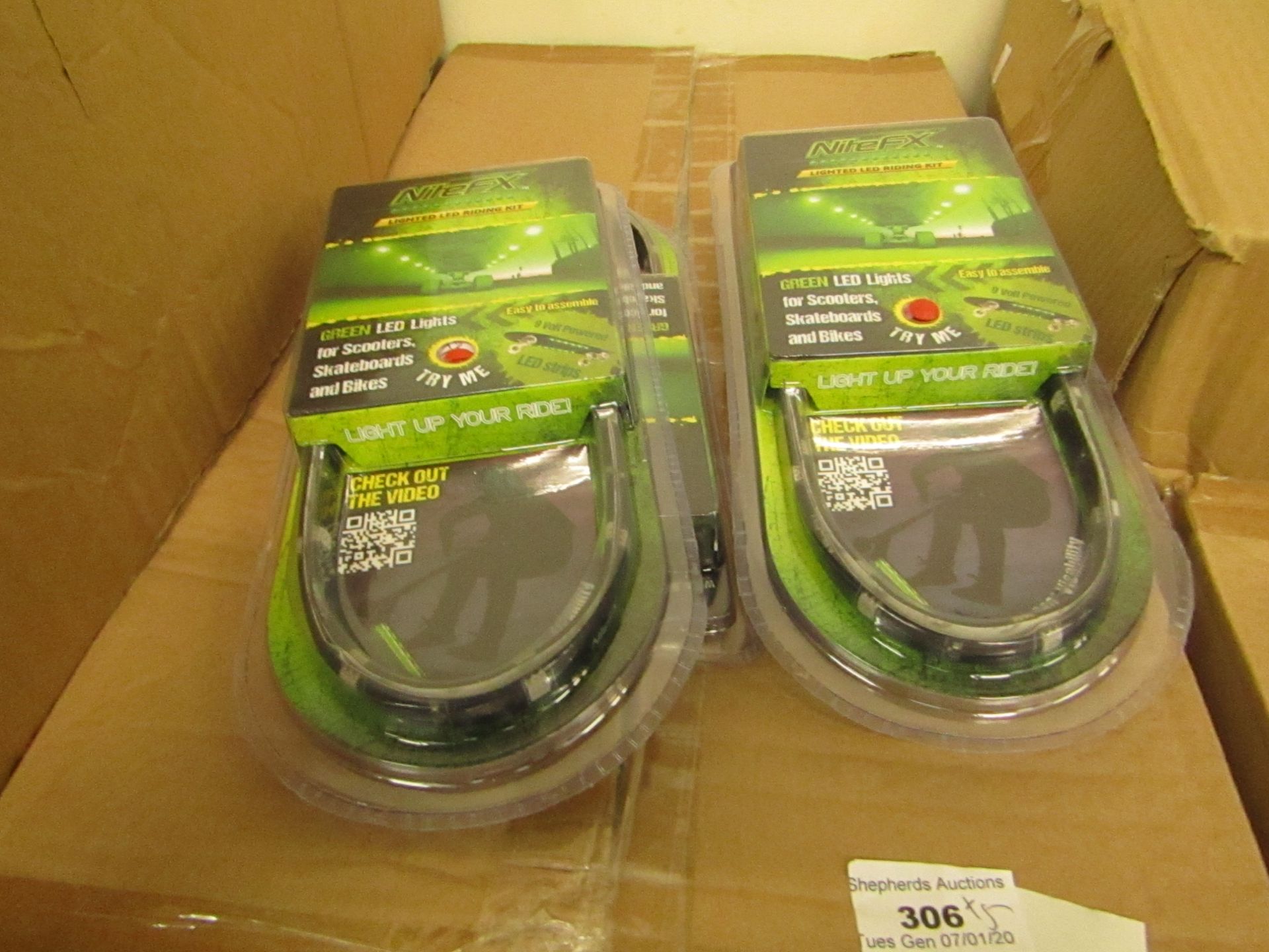 5X NiteFX - Light up LED riding kit (Green) - Untested, packaged and boxed.