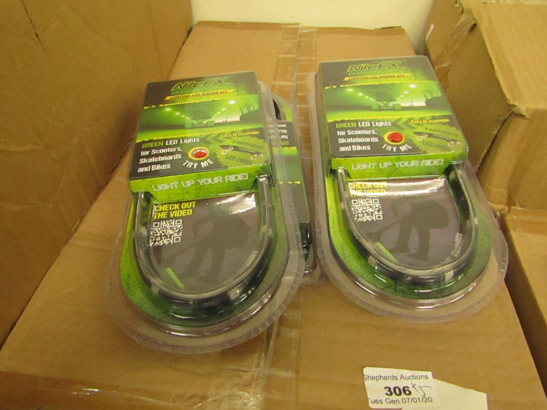 5X NiteFX - Light up LED riding kit (Green) - Untested, packaged and boxed.