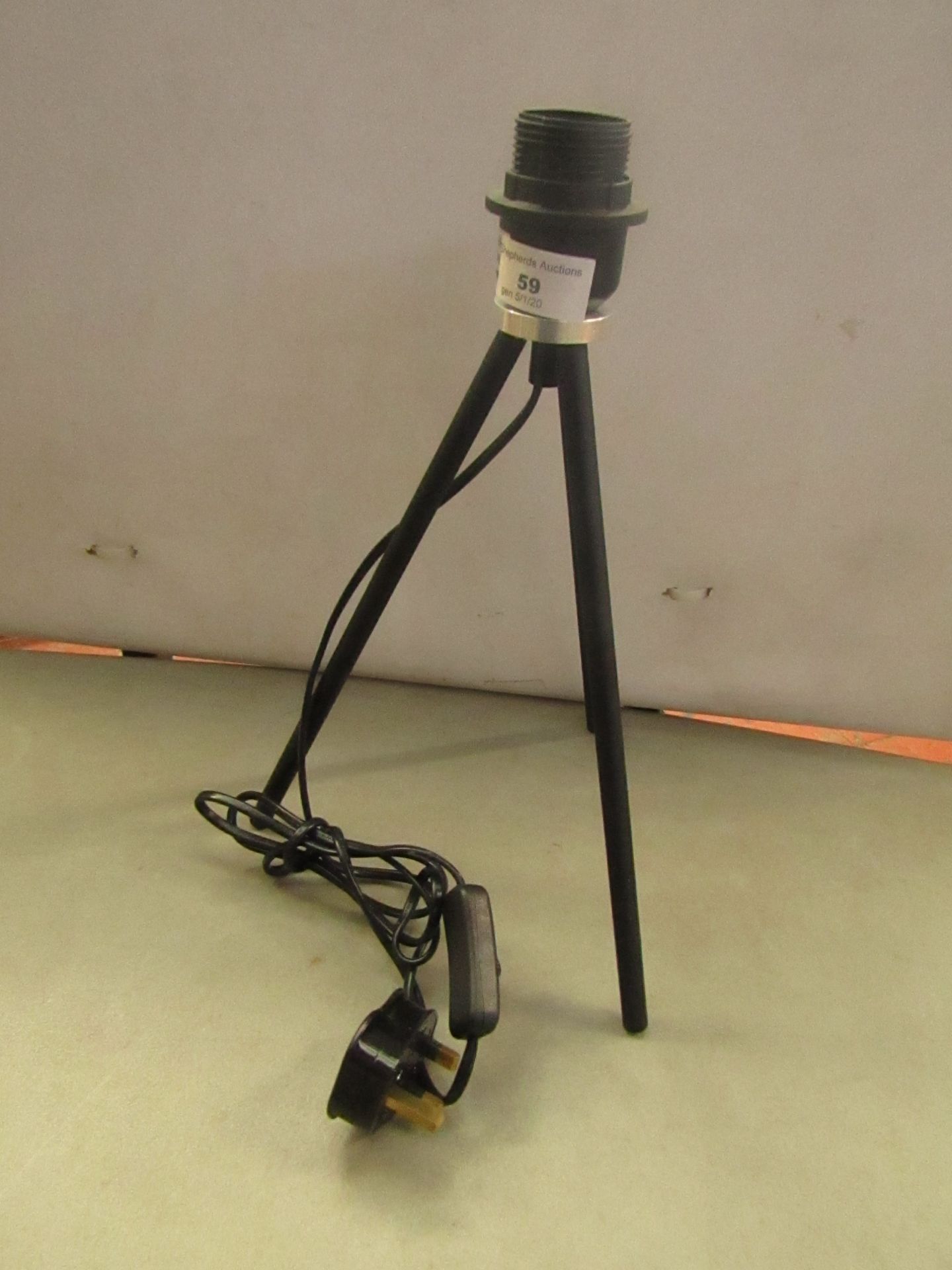 Tripod Table Lamp ex sample product