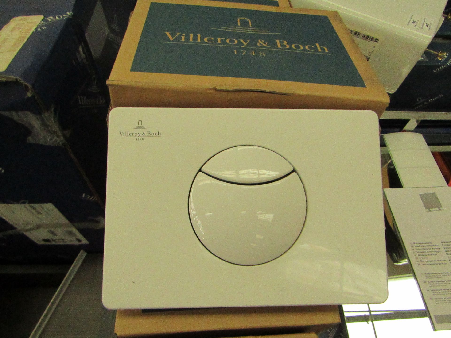 Villeroy and Boch push plate, new and boxed.