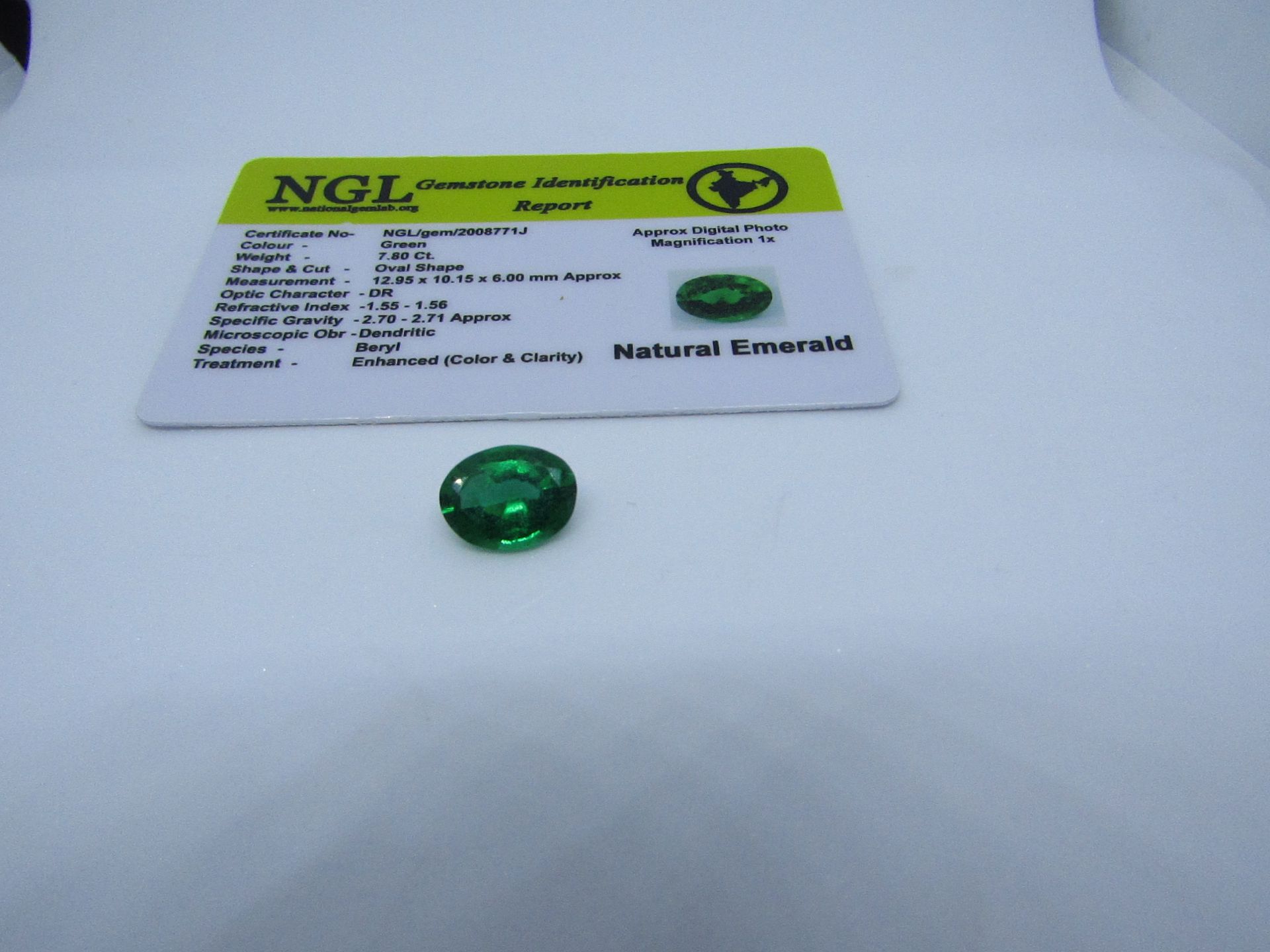 Natural Emerald 7.80 carat 1 piece, This Emerald is a fabulous Oval Shape. Species - Beryl,