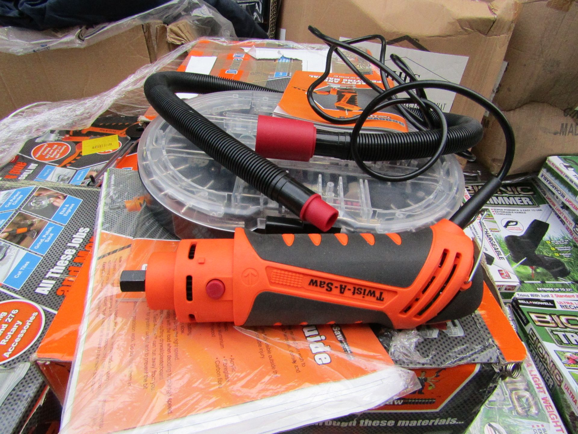 | 1x | The Renovator Twist-a-Saw Deluxe Kit | Tested working and boxed (we havent checked all