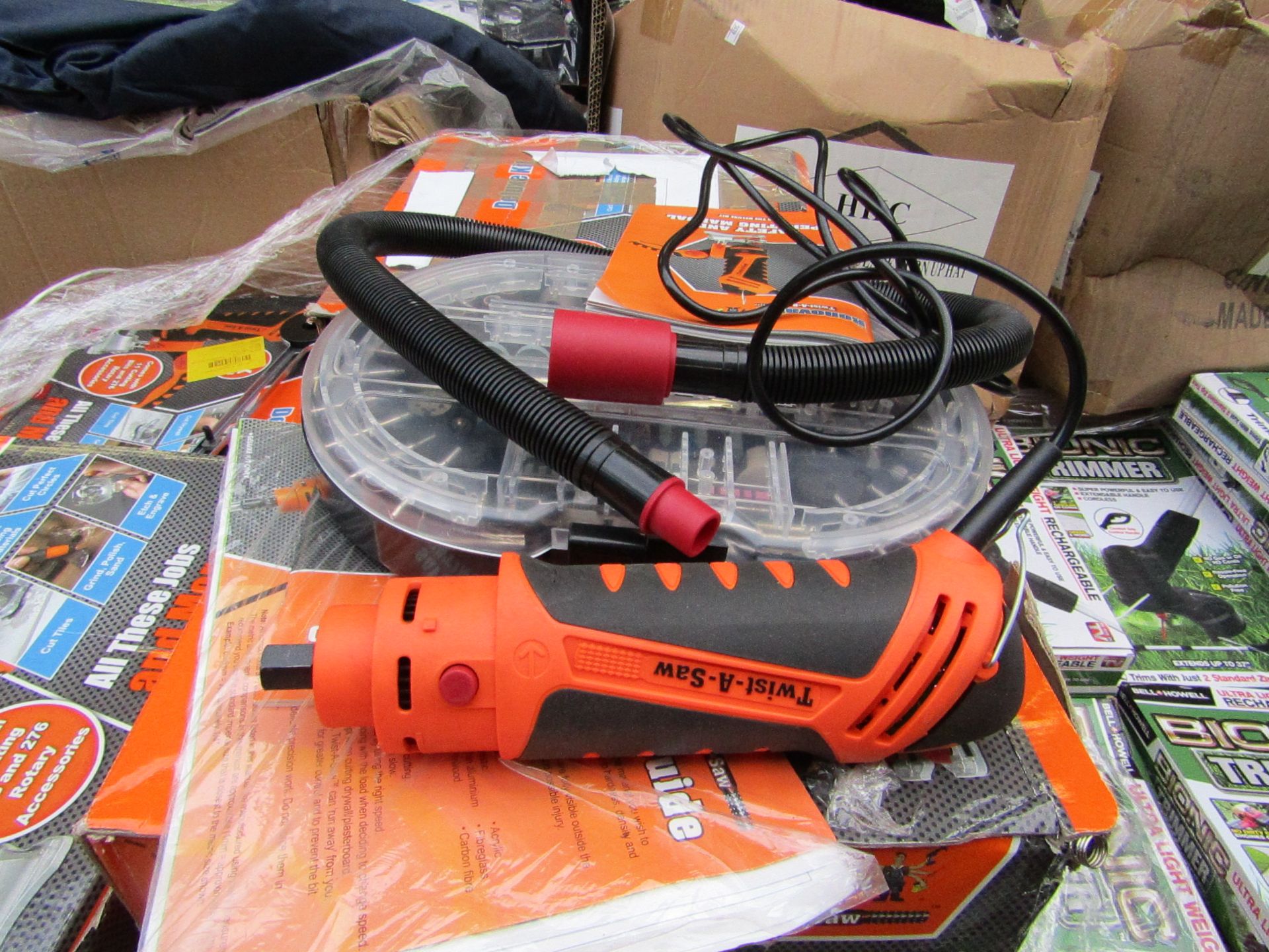 | 1x | The Renovator Twist-a-Saw Deluxe Kit | Tested working and boxed (we havent checked all