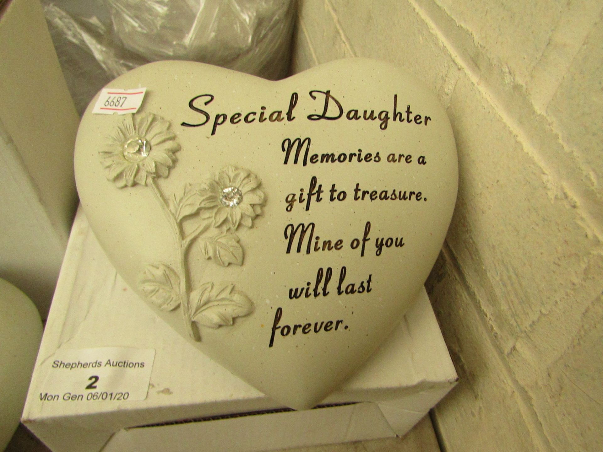 Memorial Plaque - 'Special Daughter' New and boxed.