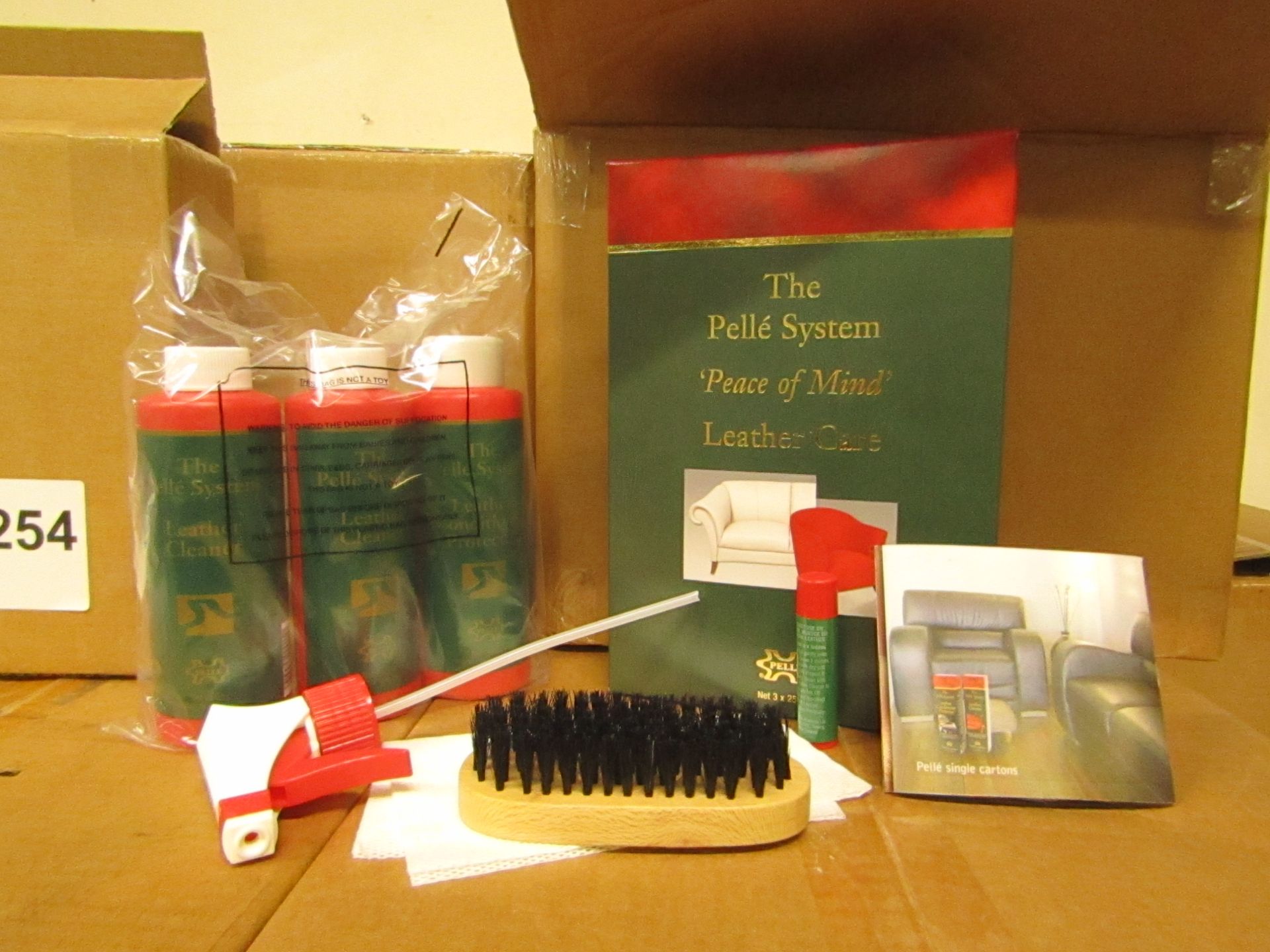 10 x The Pelle Master Kit System Leather cleaning kit. Containing CD, 2 x 250ml Cleaning & 1 250ml