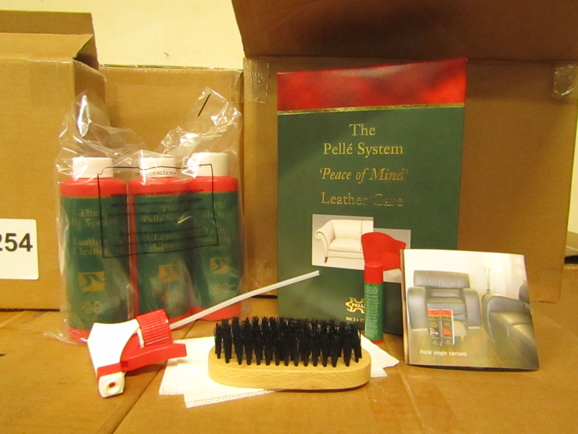 10 x The Pelle Master Kit System Leather cleaning kit. Containing CD, 2 x 250ml Cleaning & 1 250ml