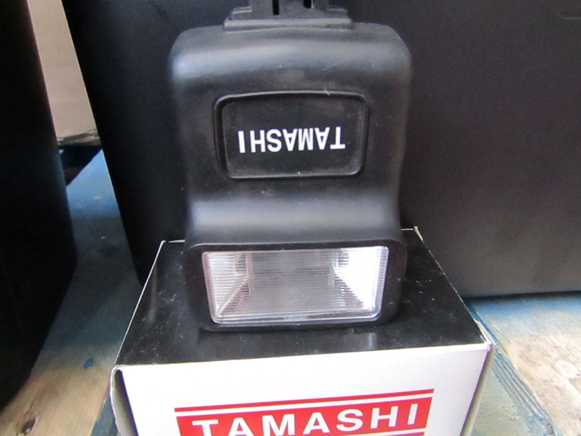 5X Tamashi electronic flashers, both untested and boxed.