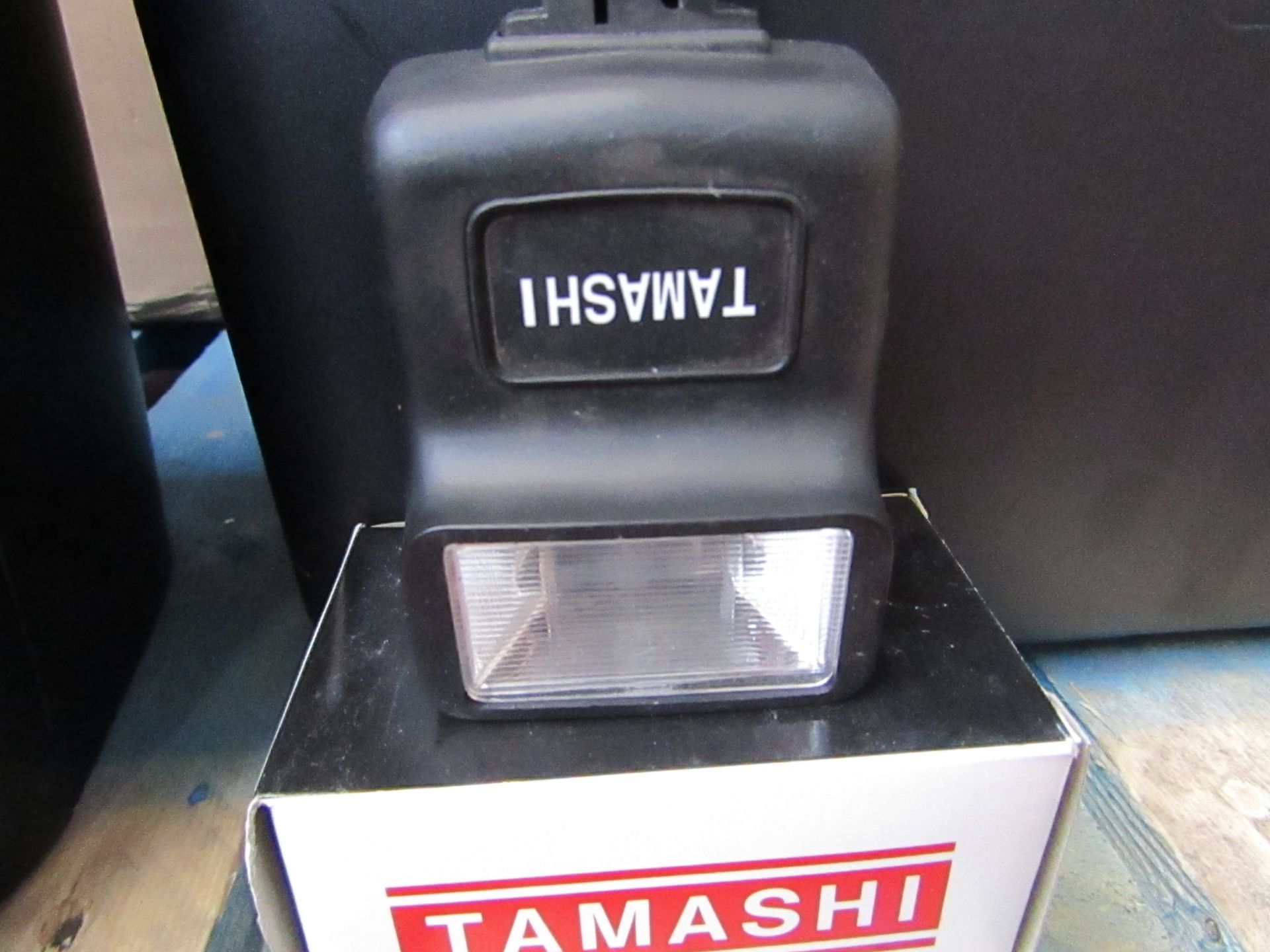 5X Tamashi electronic flashers, both untested and boxed.