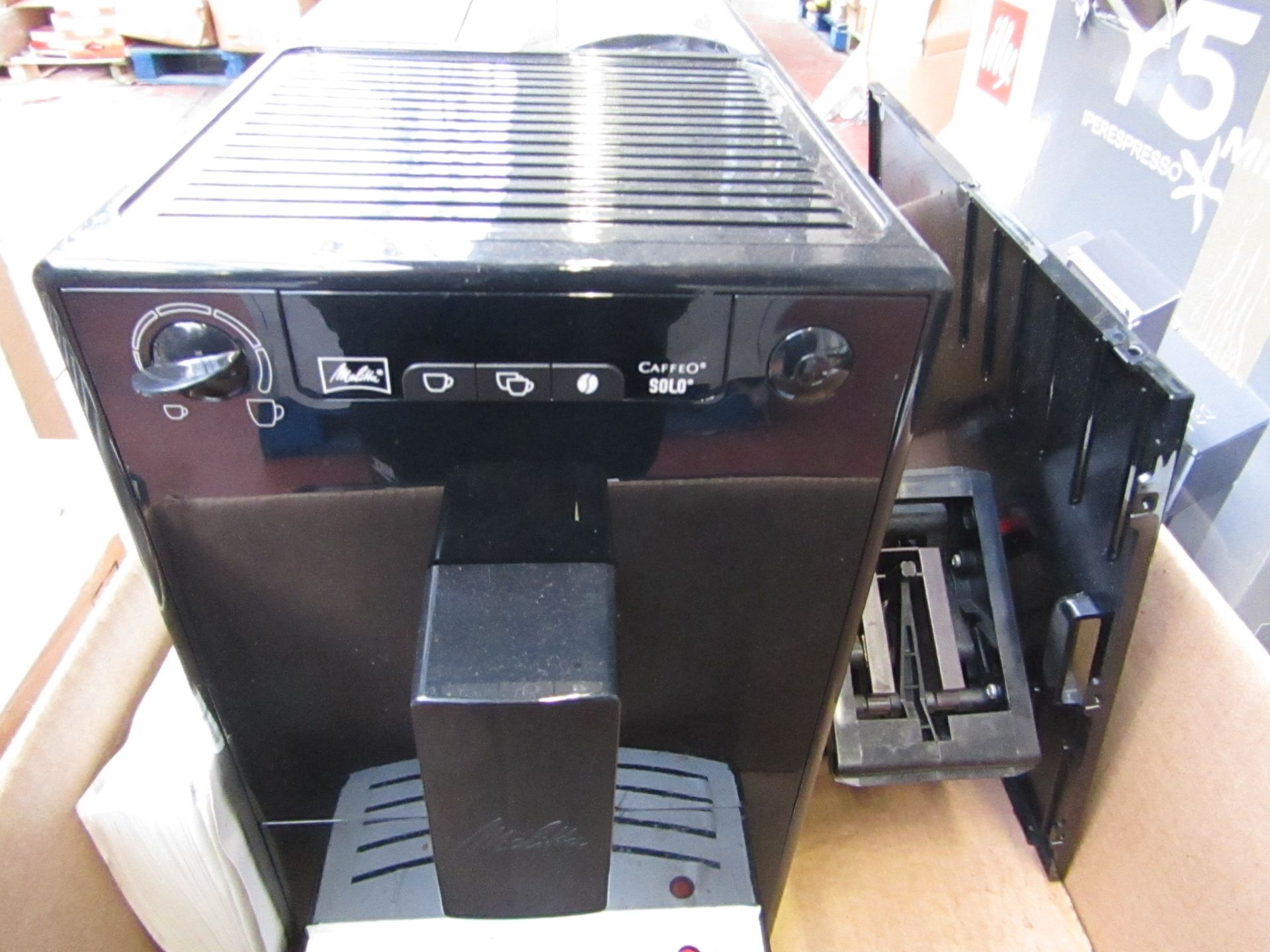 Coffee machine Melitta “E950-222 Solo” - unchecked & untested and boxed.