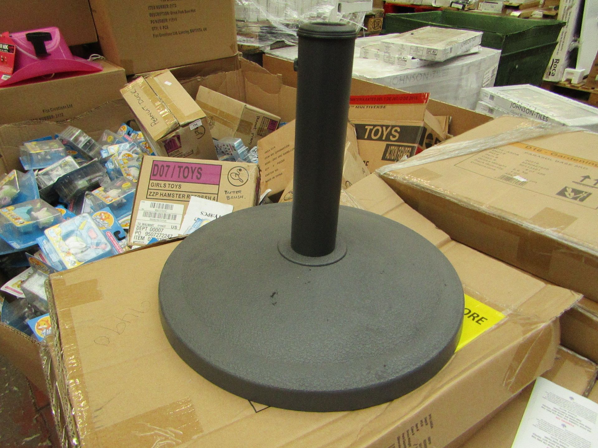 8kg Universal Parasol Base. New & Boxed