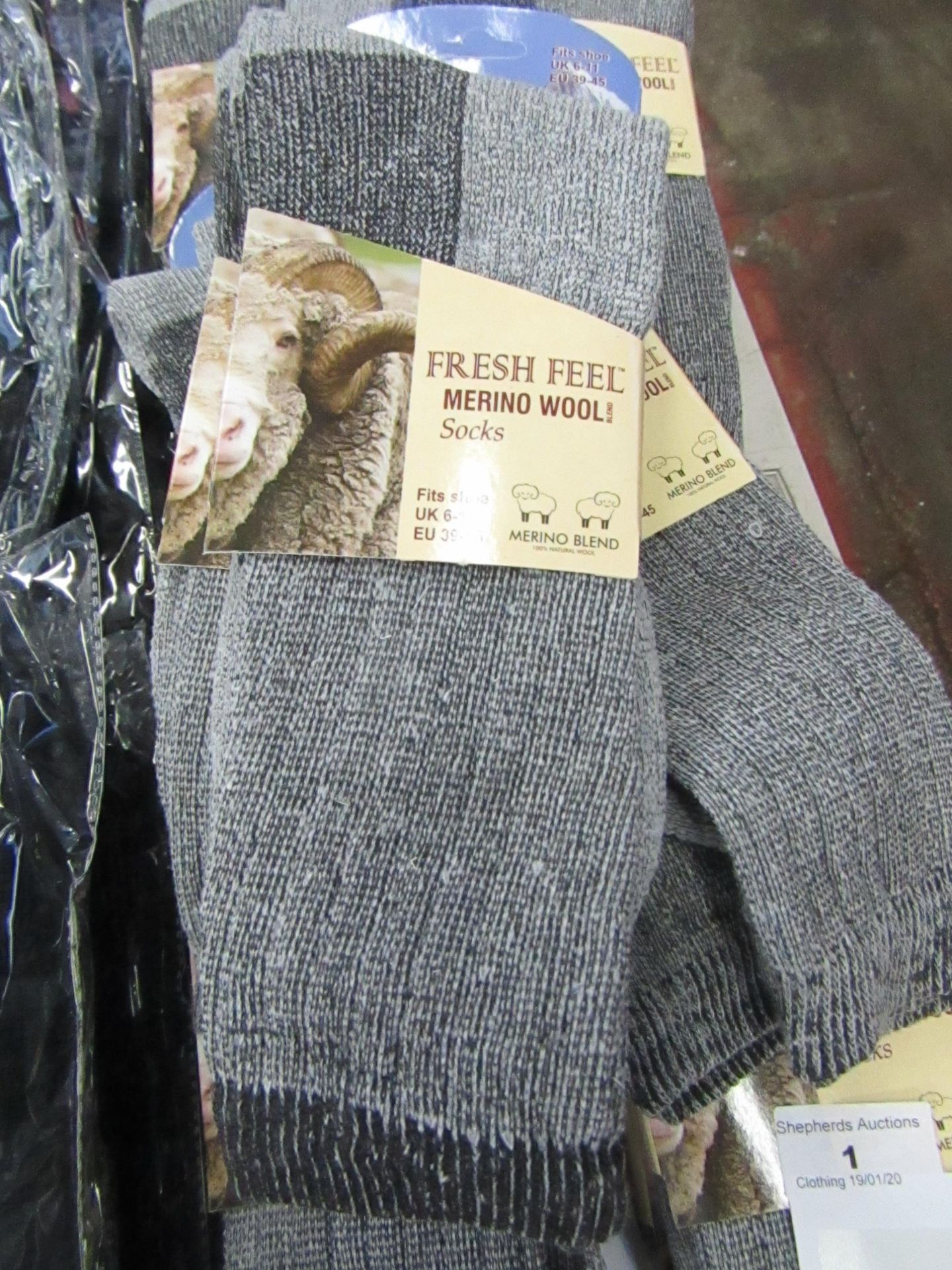 4 X Pairs of Fresh Feel Merino Wool Socks size 6-11, new in packaging