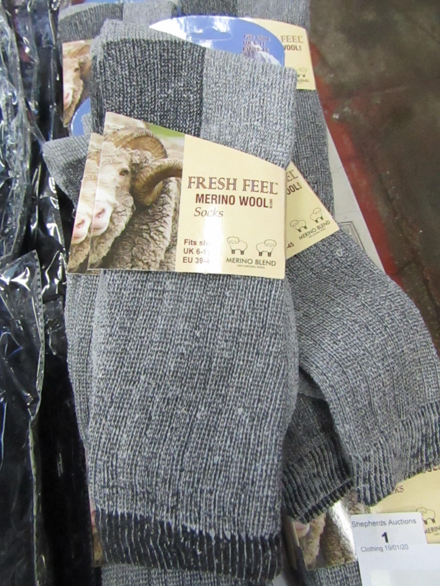 4 X Pairs of Fresh Feel Merino Wool Socks size 6-11, new in packaging