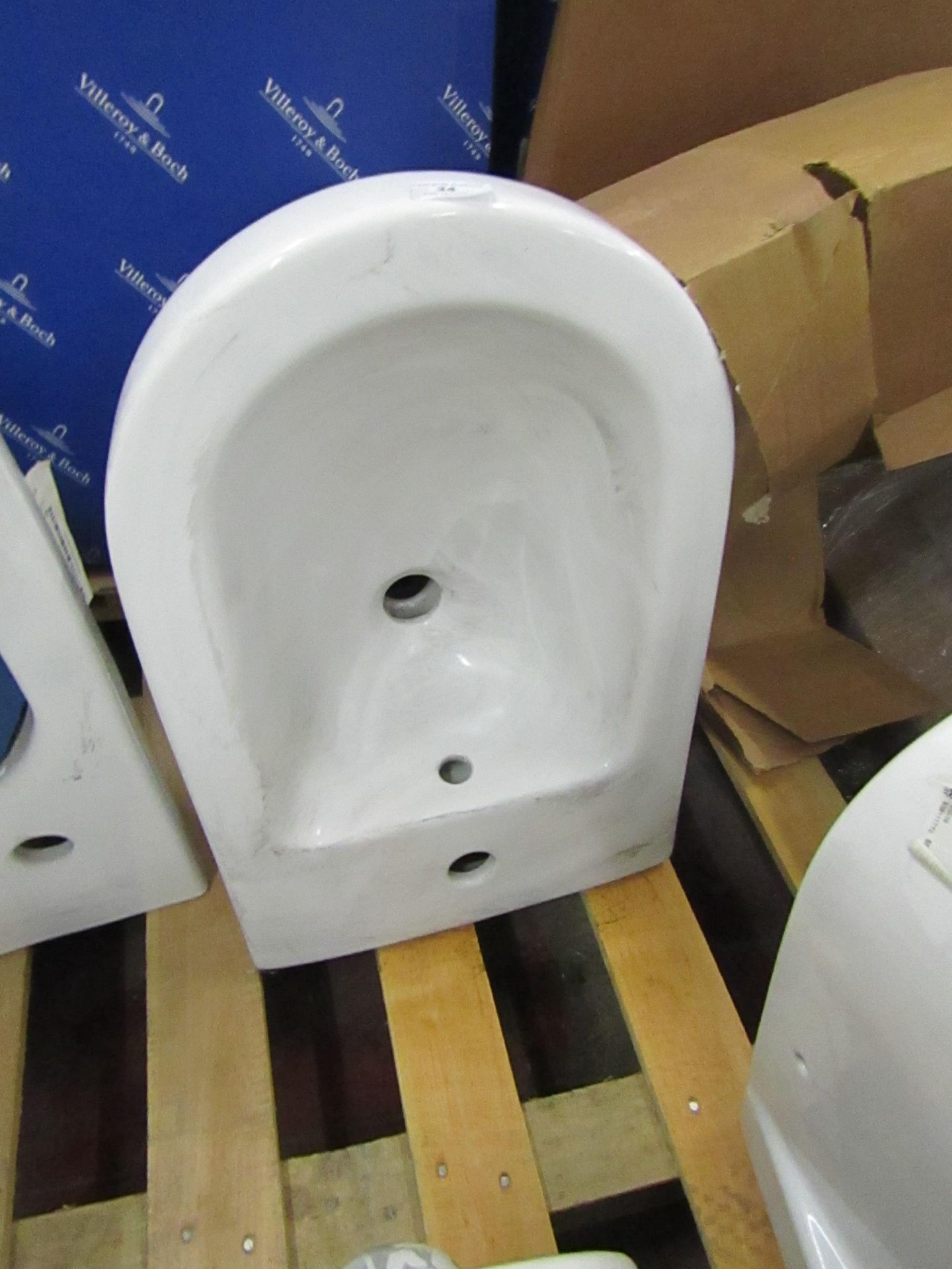 Villeroy and Boch 1TH bidet, new.