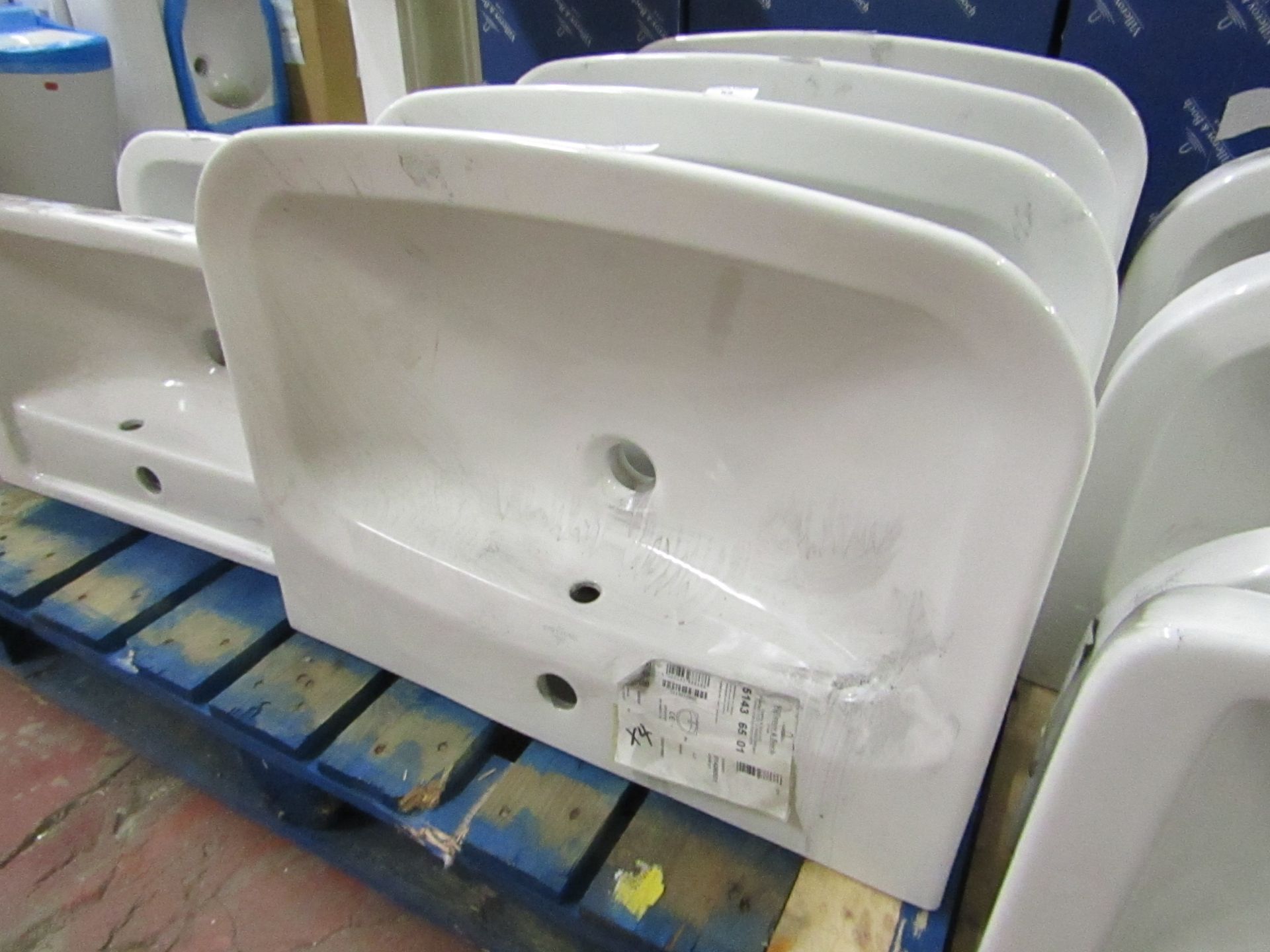 Villeroy and Boch 1TH basin with overflow, new.