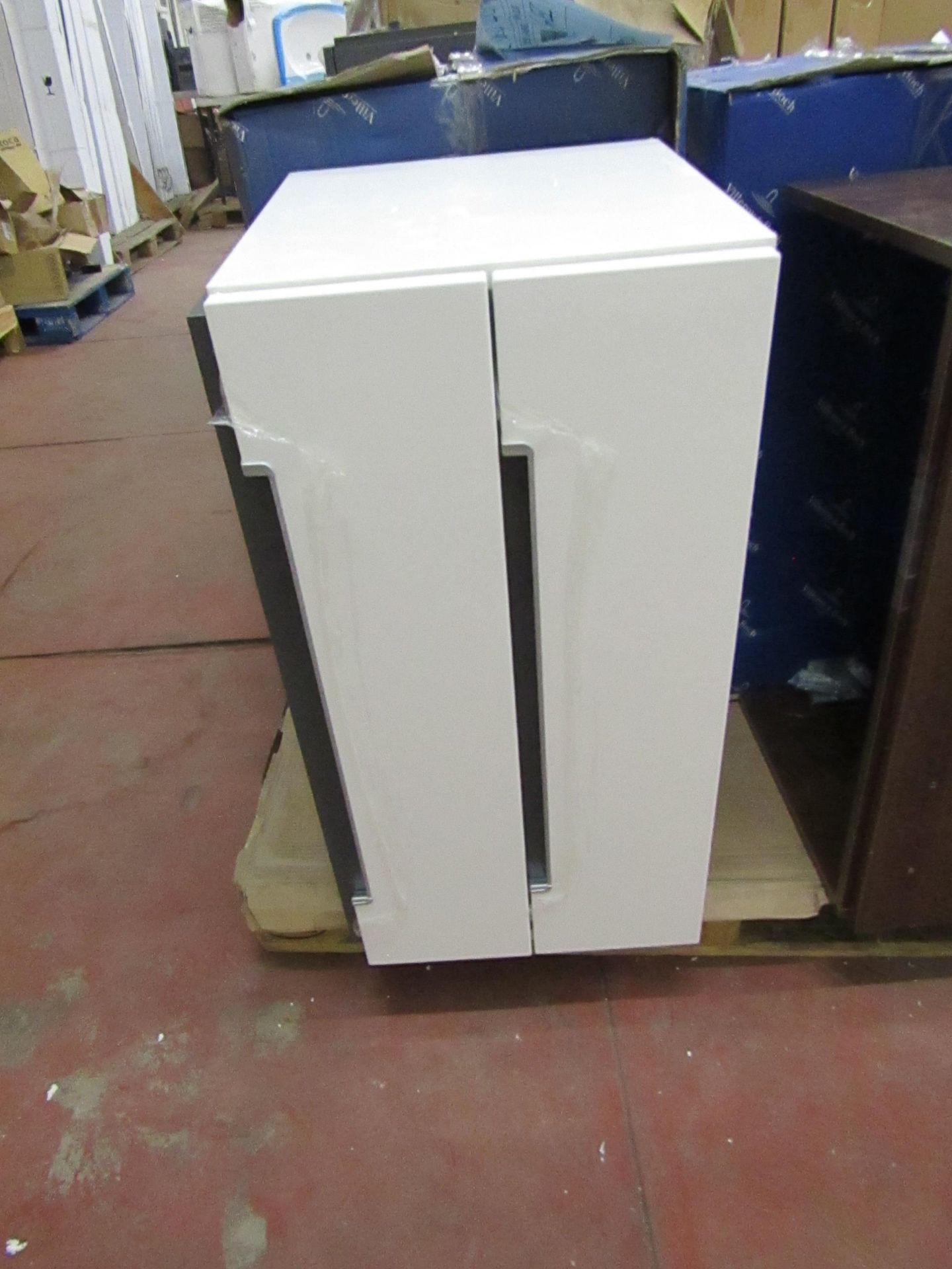 Villeroy and Boch central line vanity unit, 750 x 430mm, new and boxed.