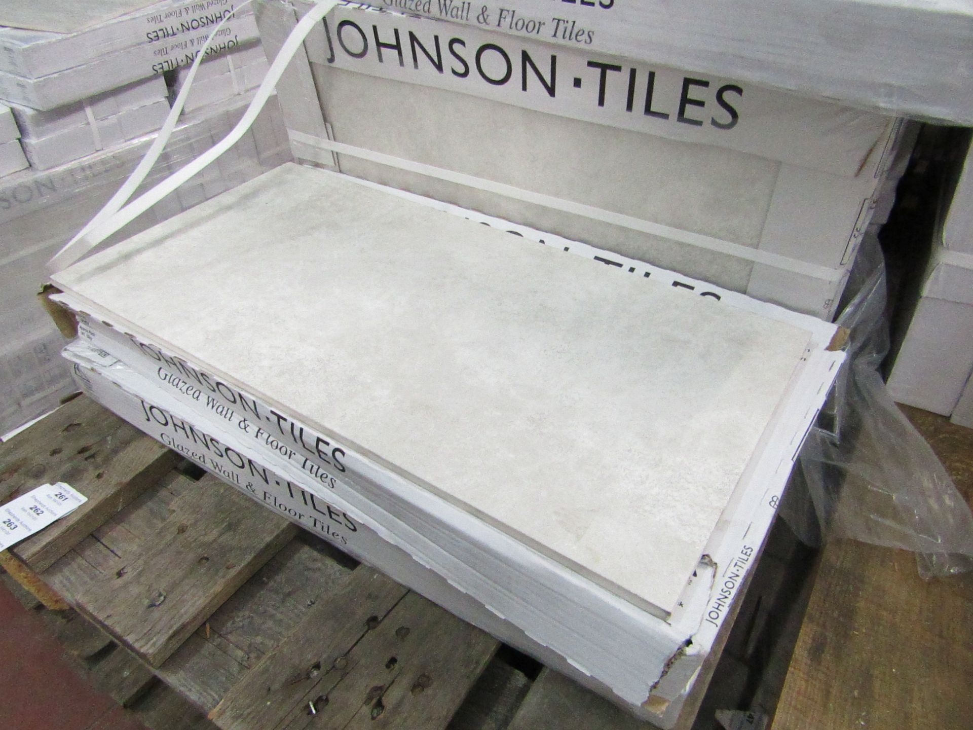 10x Packs of 5 Cambridge Classic 300x600 wall and Floor Tiles By Johnsons, New, the RRP per pack