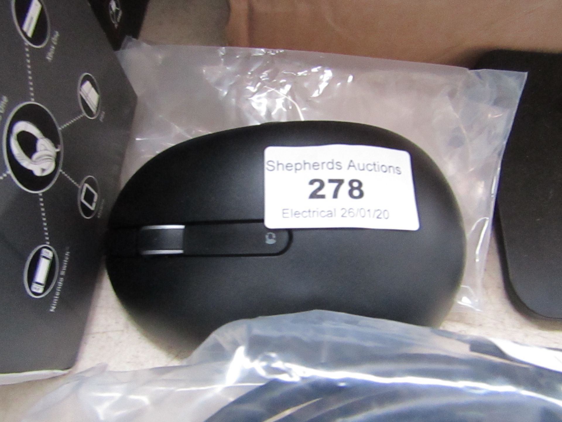 Dell - Wireless Mouse - Curved - Untested.