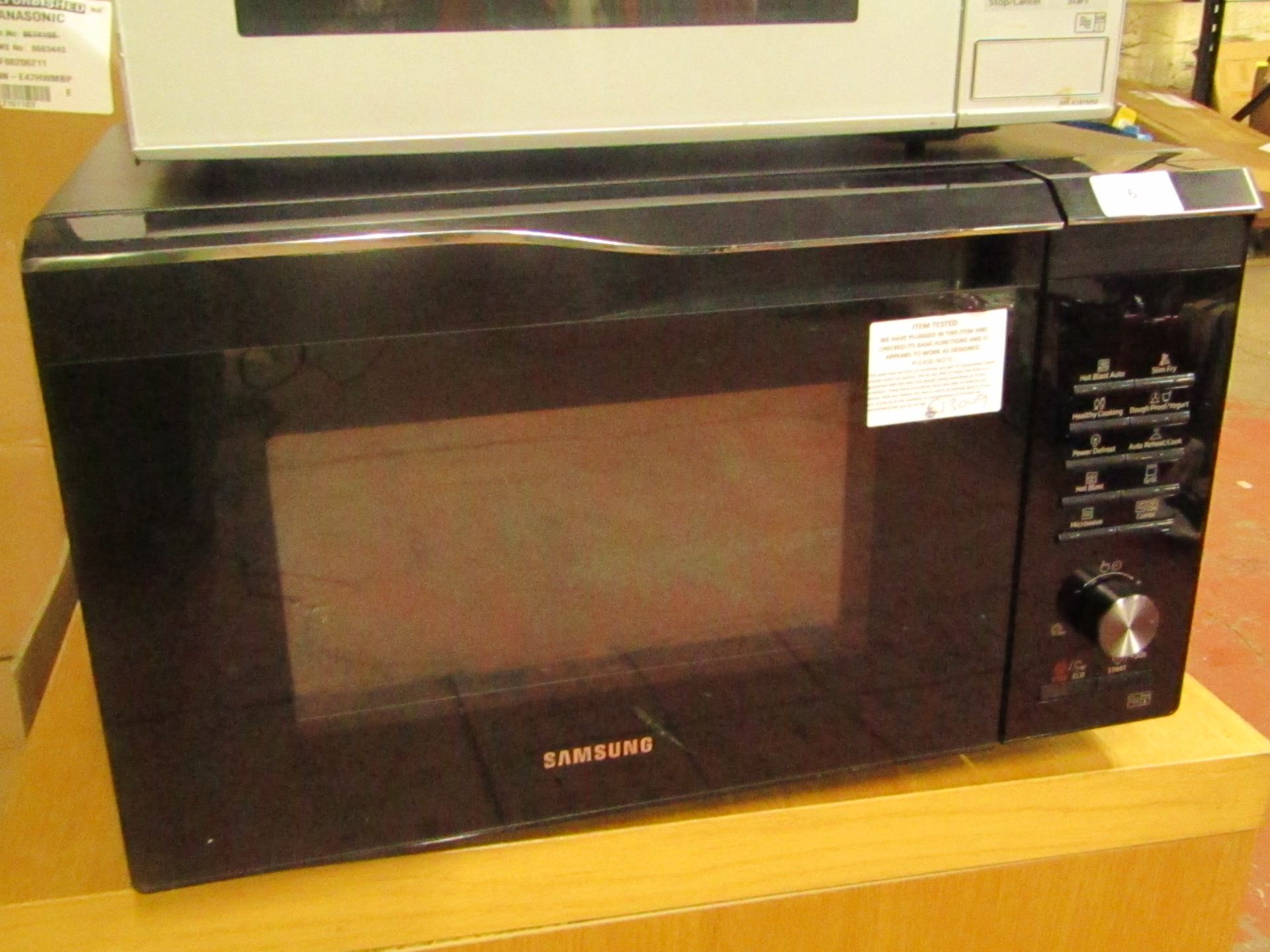 Samsung 900w Microwave. Tested working. Look Unused