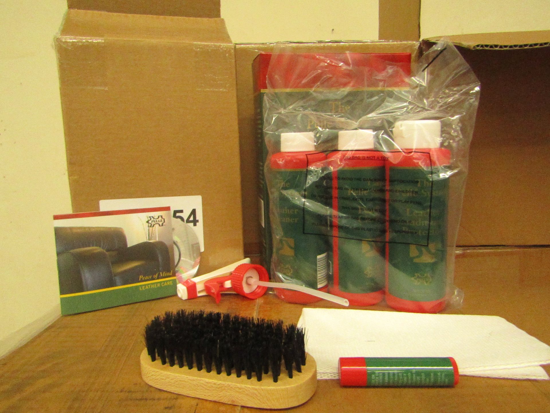 The Pelle System Leather Cleaner sets.Includes Brush, Ink remover,cleaner & Conditioner. New &