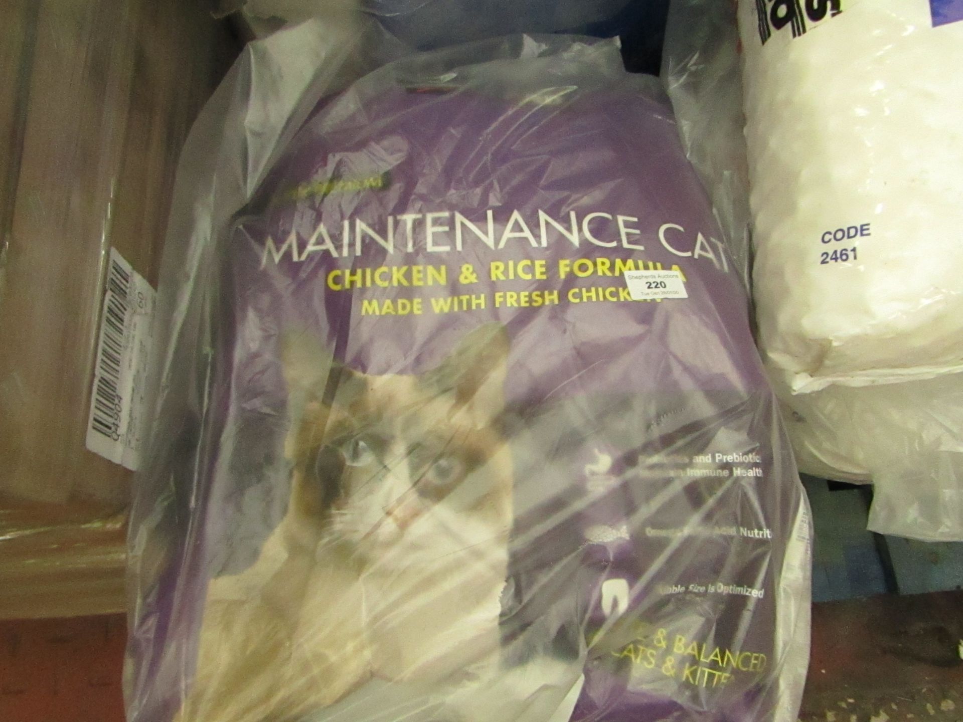 Kirkland Super Premium Maintenance Cat Chicken & Rice Formular.11kg bag but has split and been re-