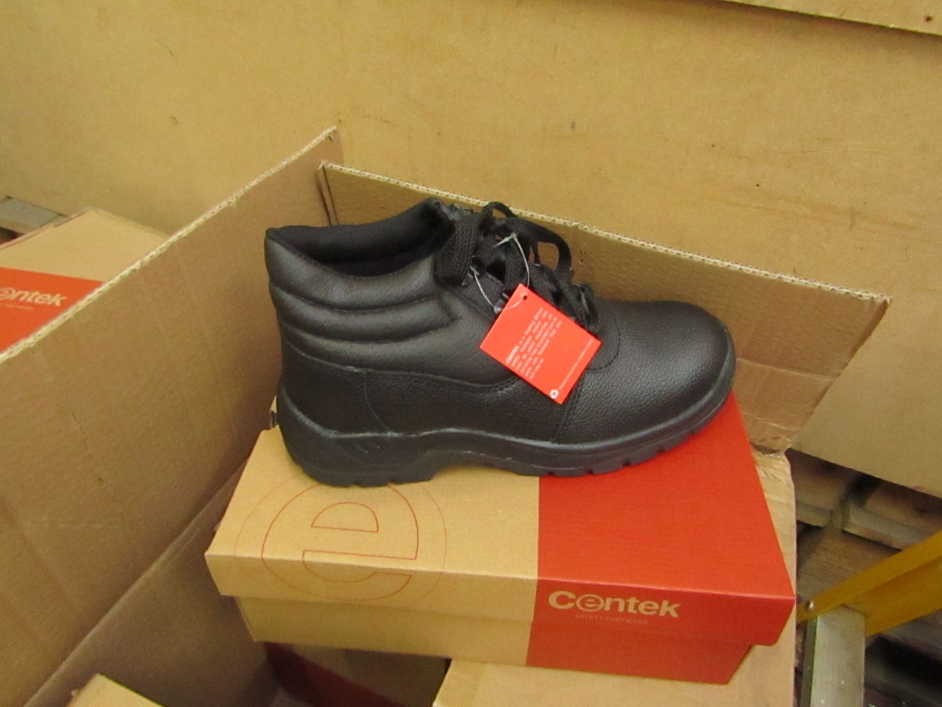 Centek FS330 safety boot, new and boxed size 9