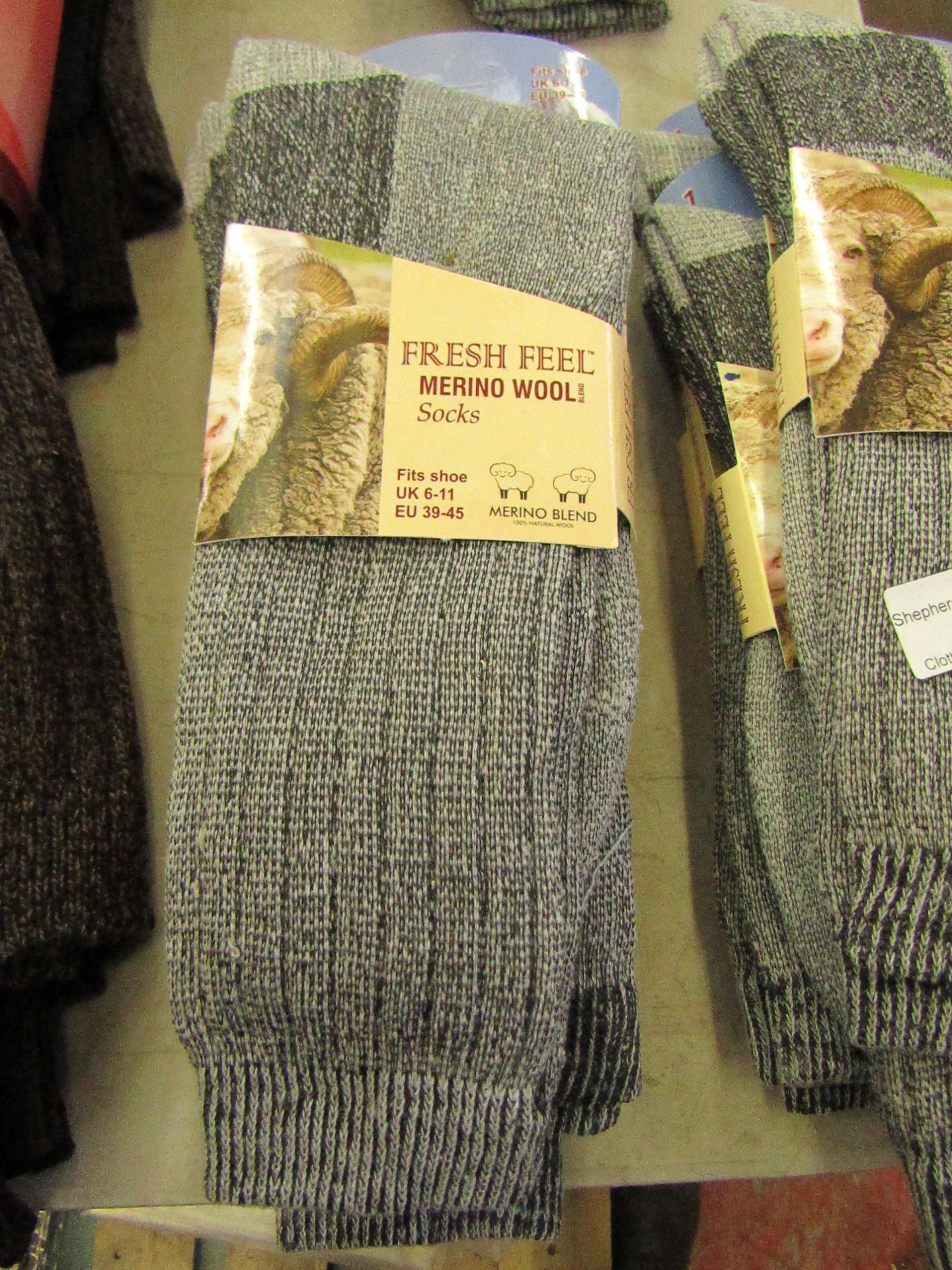 4 X Pairs of Fresh Feel Merino Wool Socks size 6-11, new in packaging