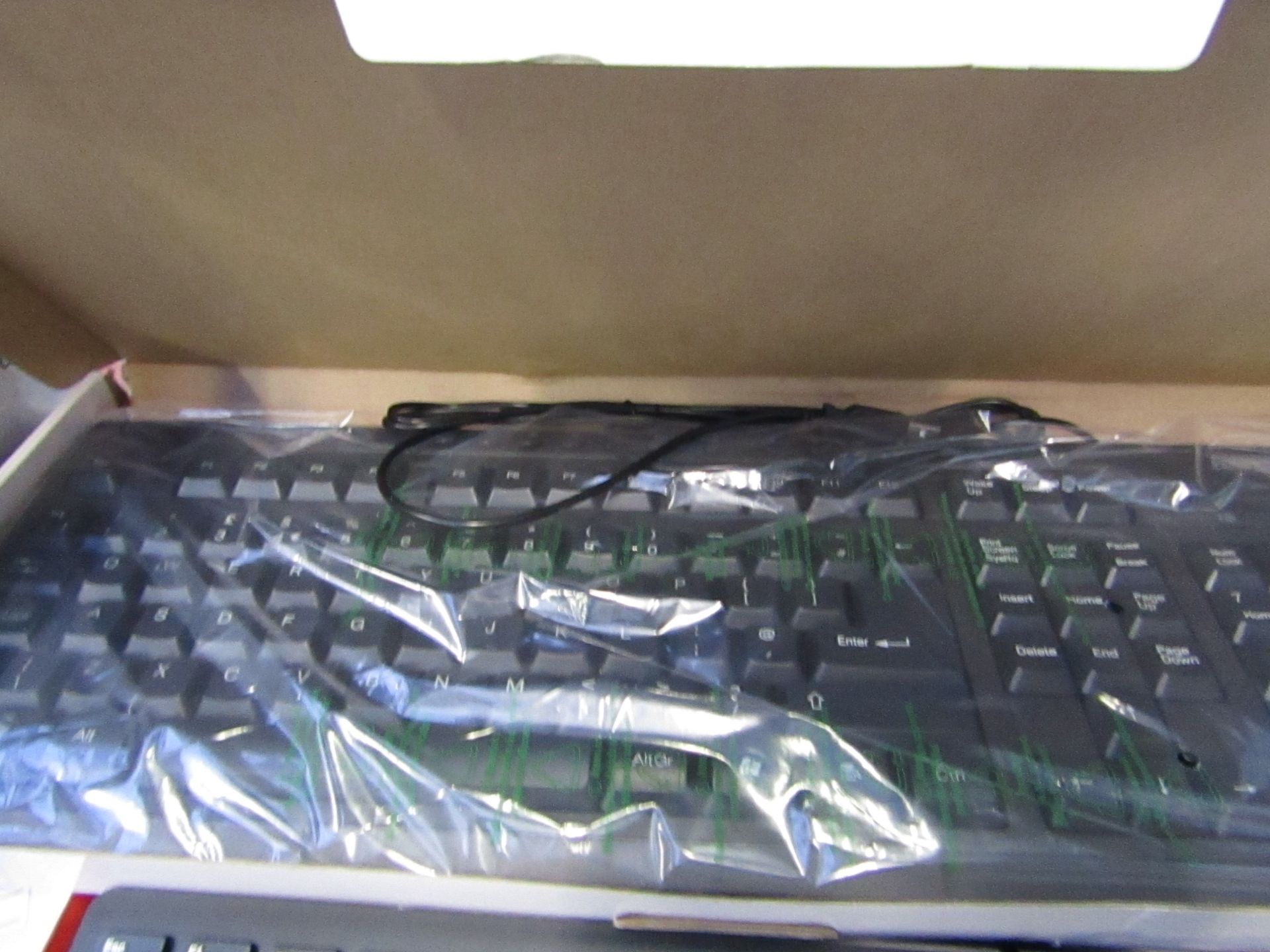 HAMA - Multimedia keyboard AK220 - Untested and boxed.