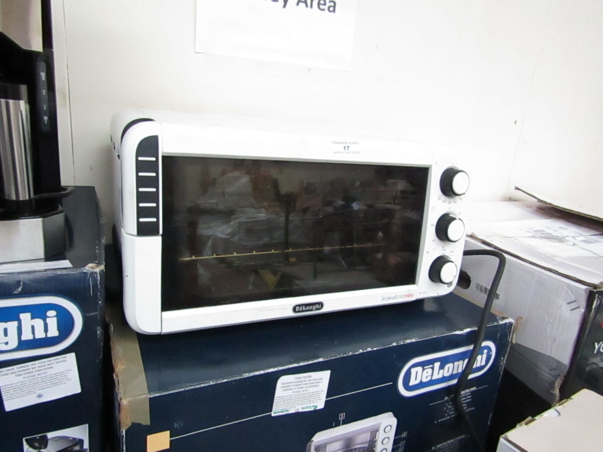 Delonghi EO 12012 Oven/Grill. Item Has Been used but is Tested Working. Boxed