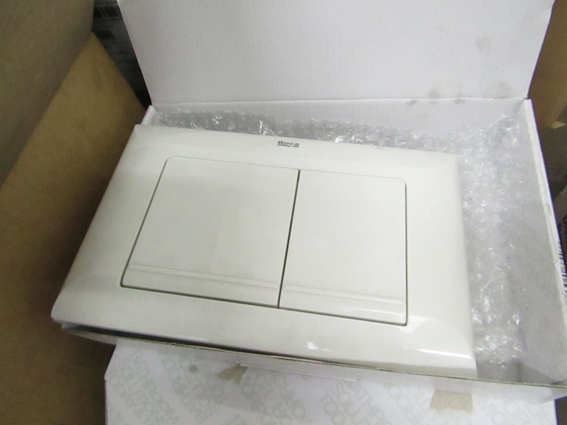 Roca PL4 Dual Combi Flush plate, new and boxed.