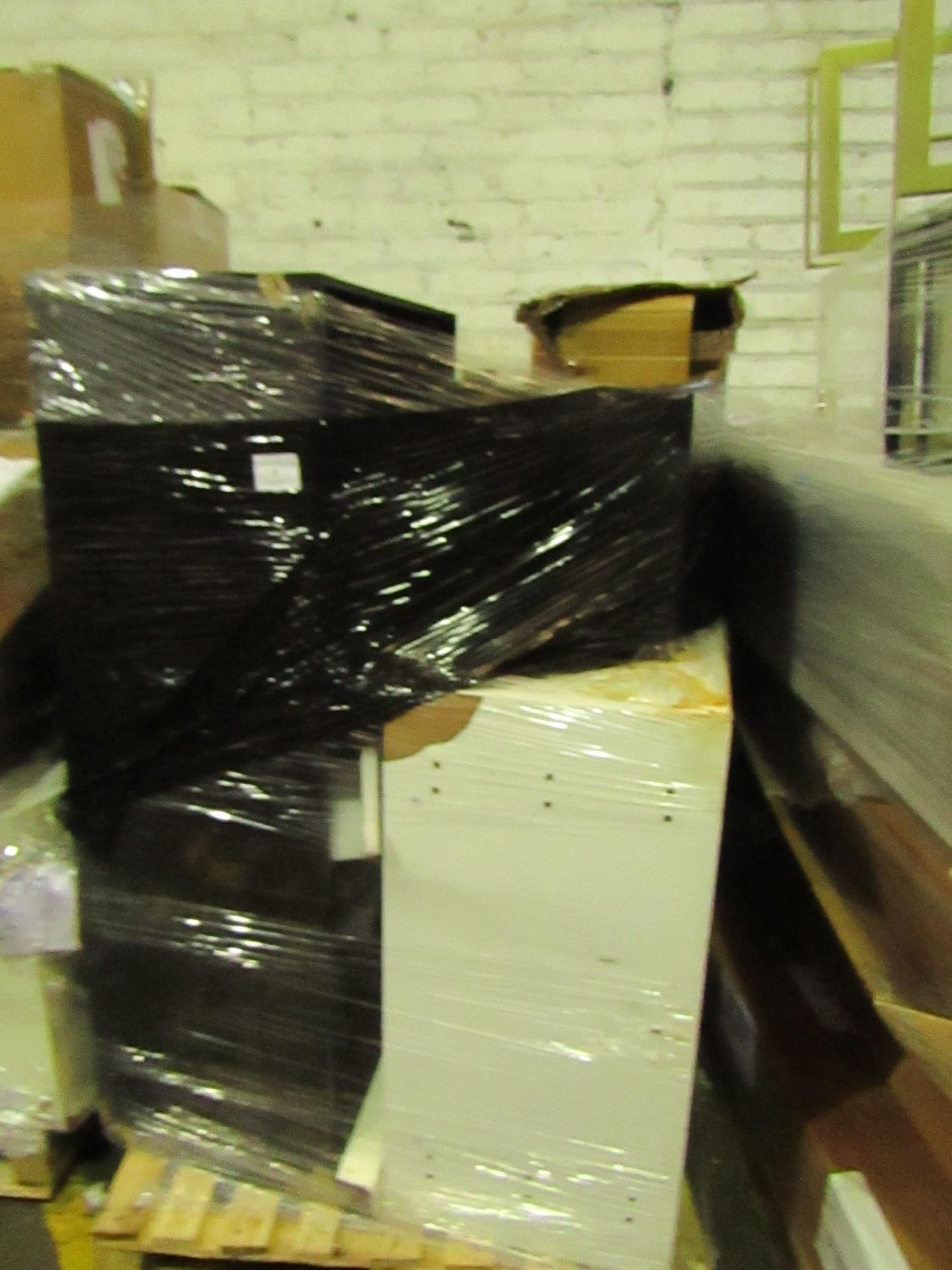 | 1x | PALLET OF SWOON B.E.R AND AWAITING PARTS FURNITURE ITEMS WHICH COULD INCLUDE ANYTHING FROM