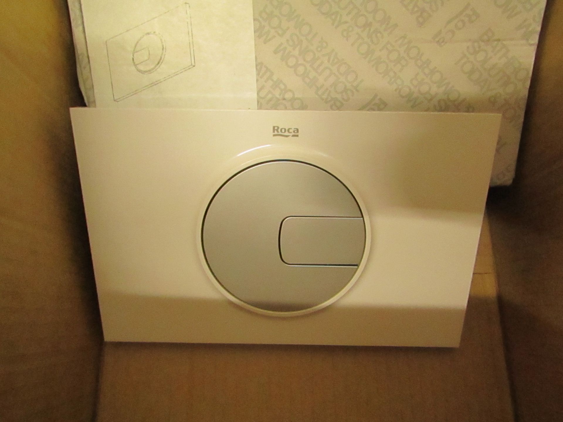 Roca PL4 Dual Combi Flush plate, new and boxed.