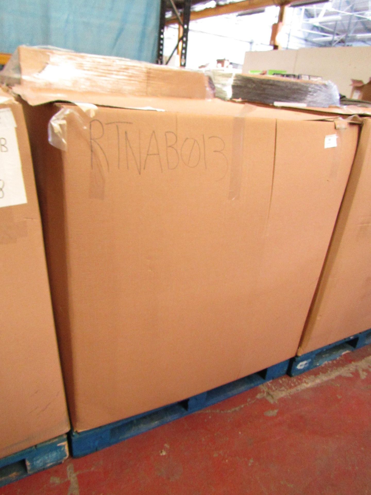 | 36X | THE PALLET CONTAINS VARIOUS SIZED YAWN AIR BEDS | BOXED AND UNCHECKED | NO ONLINE RE-